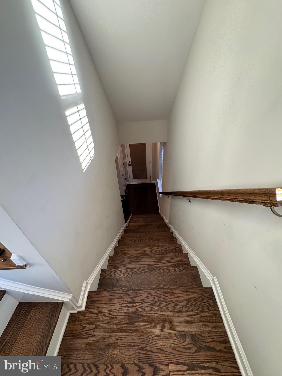 120 TOLOCKA TERRACE NE