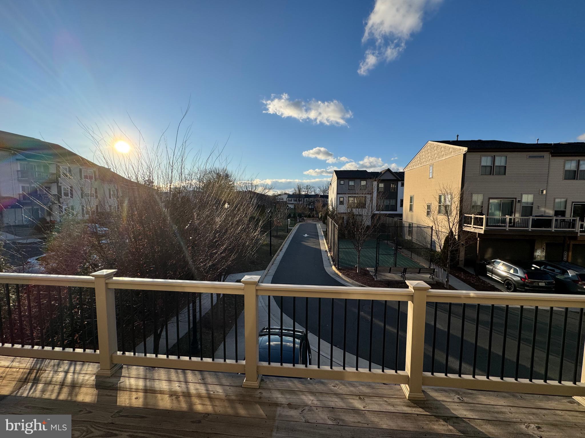 120 TOLOCKA TERRACE NE