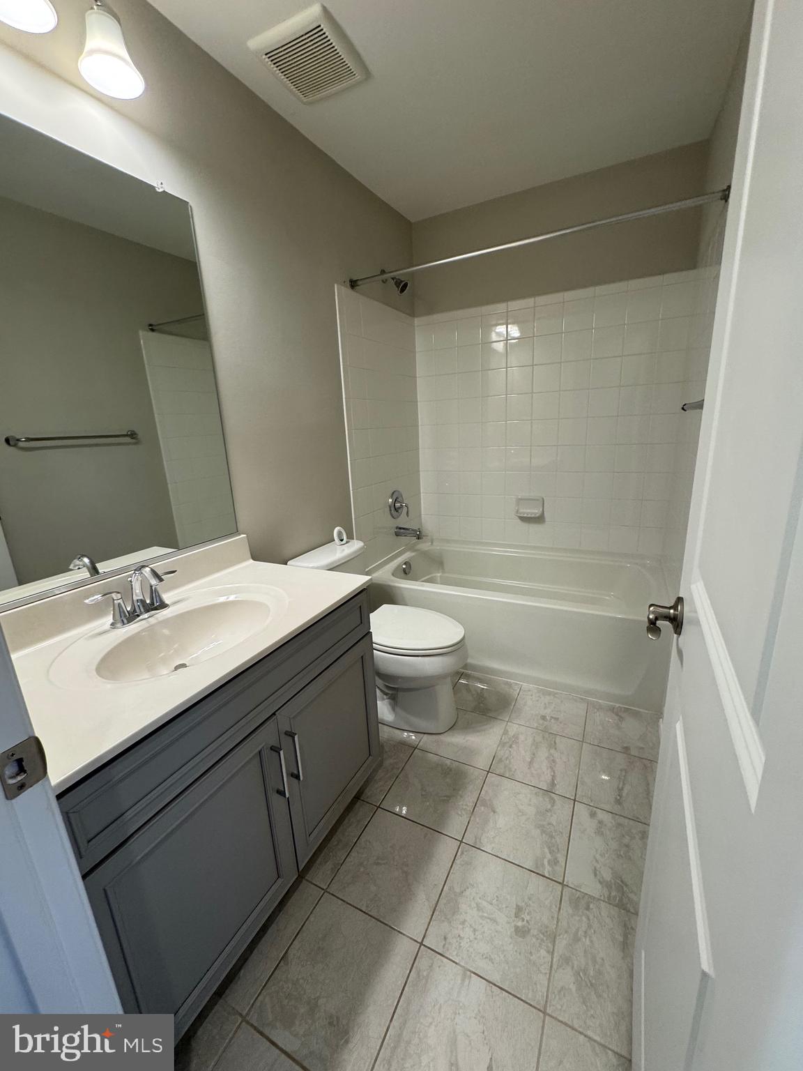 120 TOLOCKA TERRACE NE