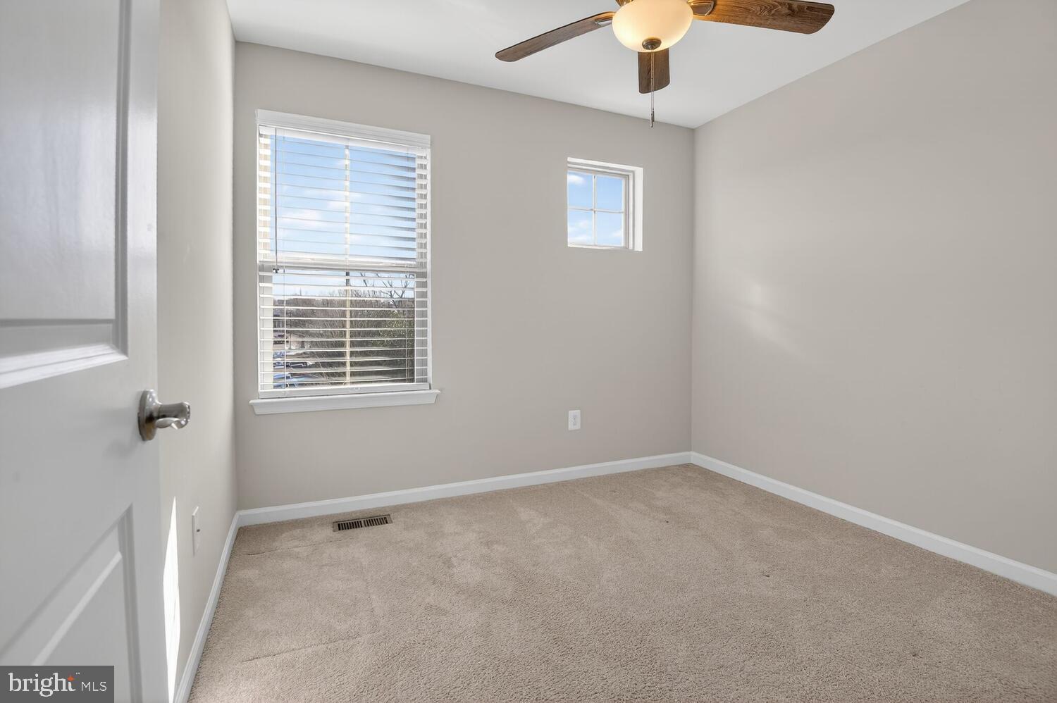 120 TOLOCKA TERRACE NE