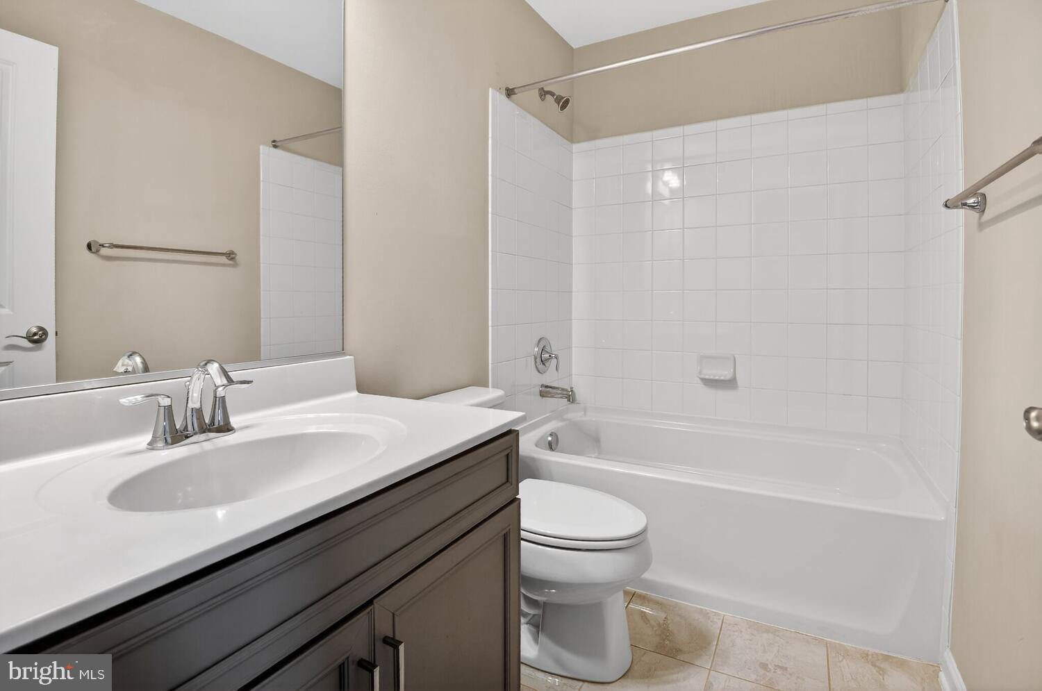 120 TOLOCKA TERRACE NE