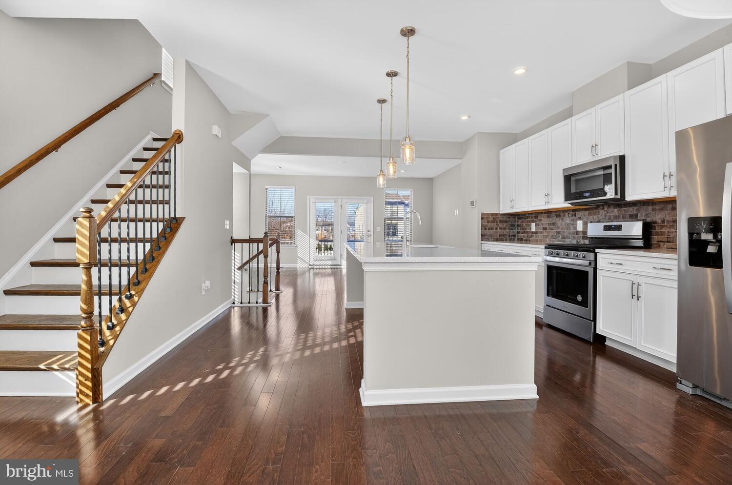 120 TOLOCKA TERRACE NE