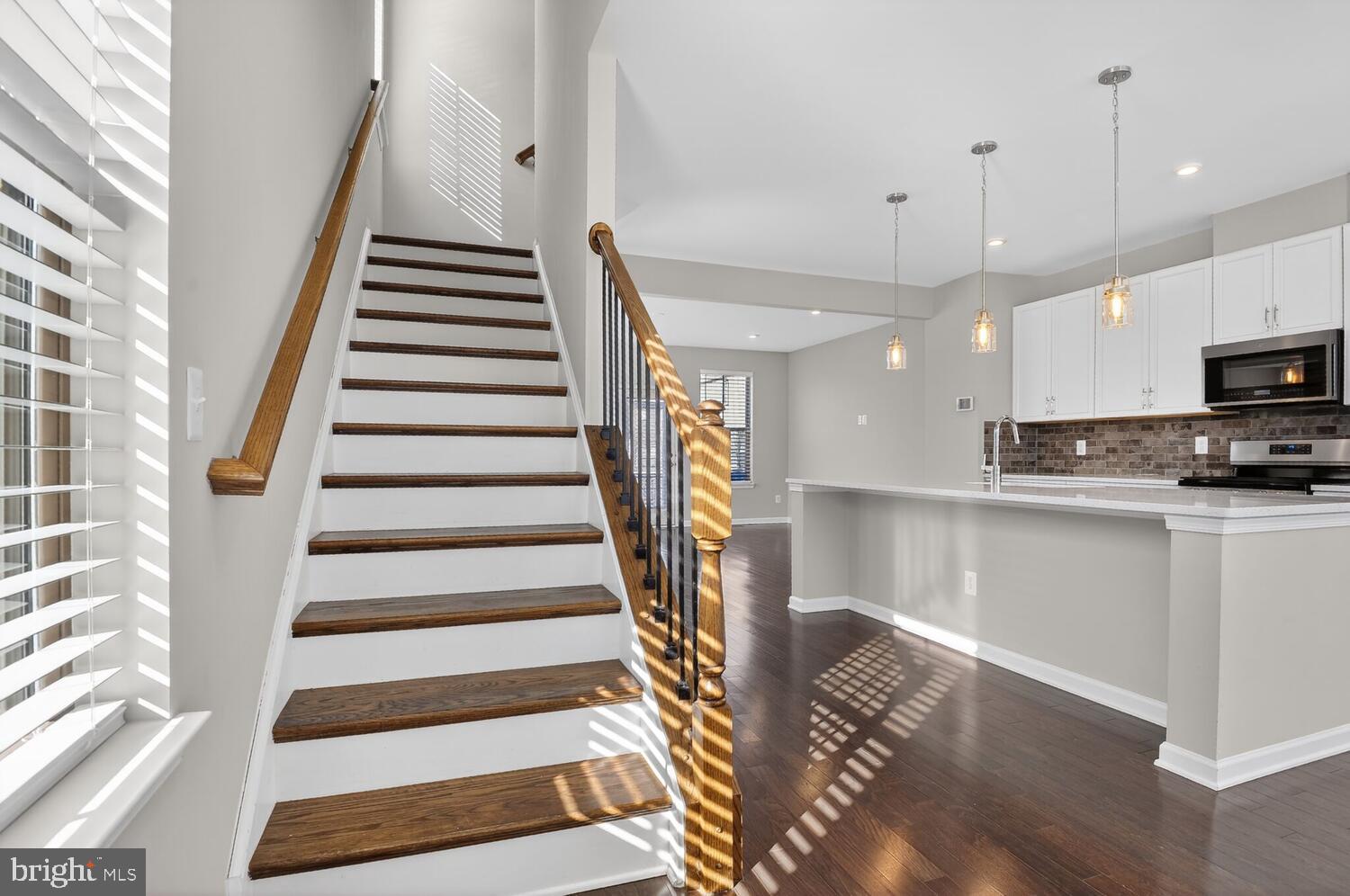 120 TOLOCKA TERRACE NE