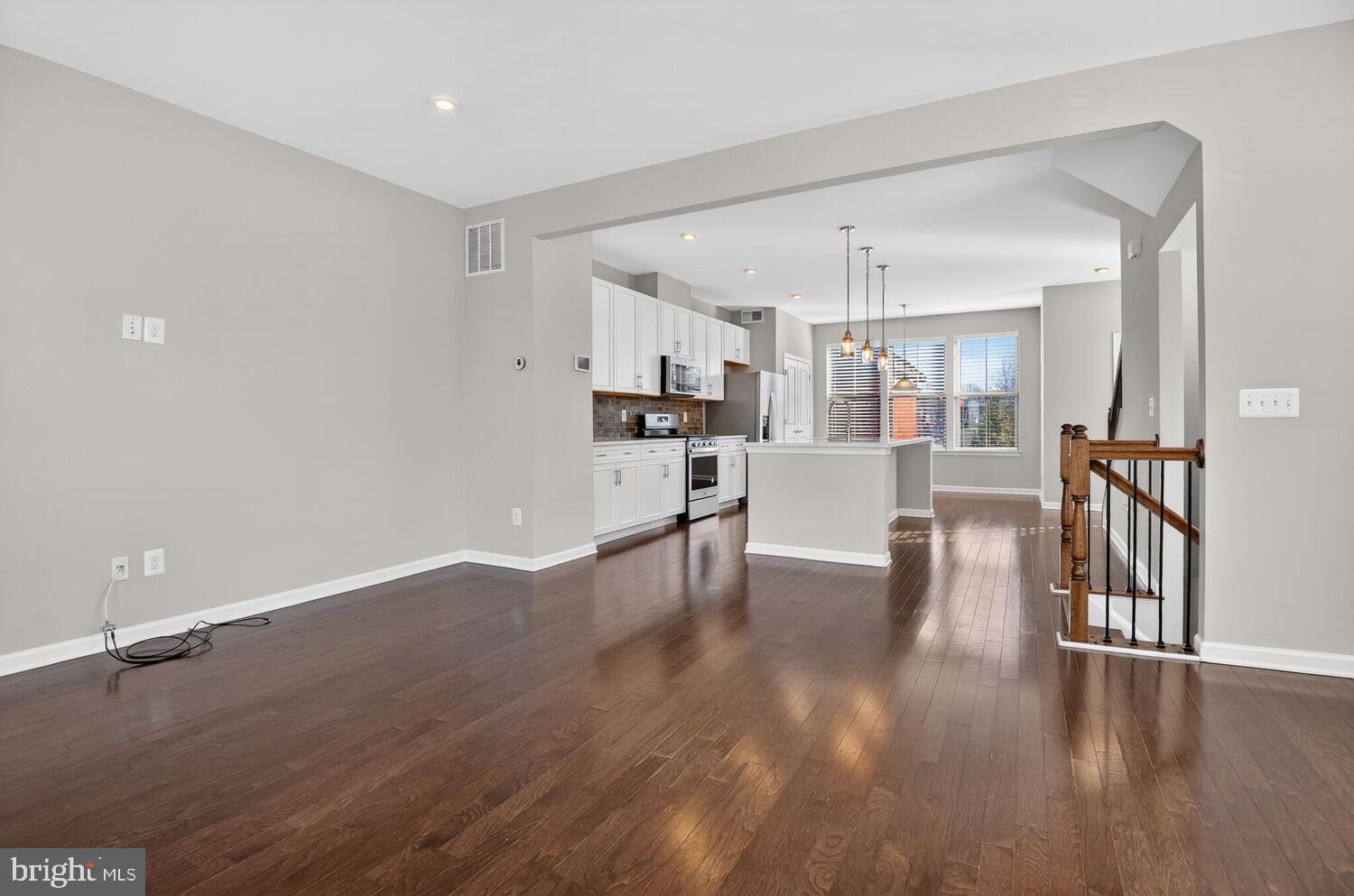 120 TOLOCKA TERRACE NE