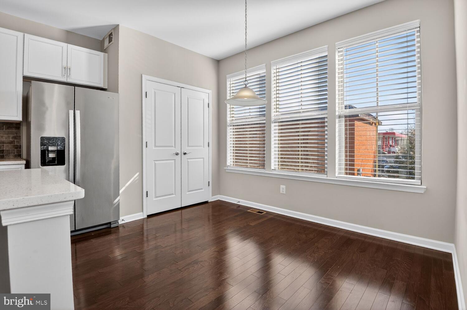 120 TOLOCKA TERRACE NE