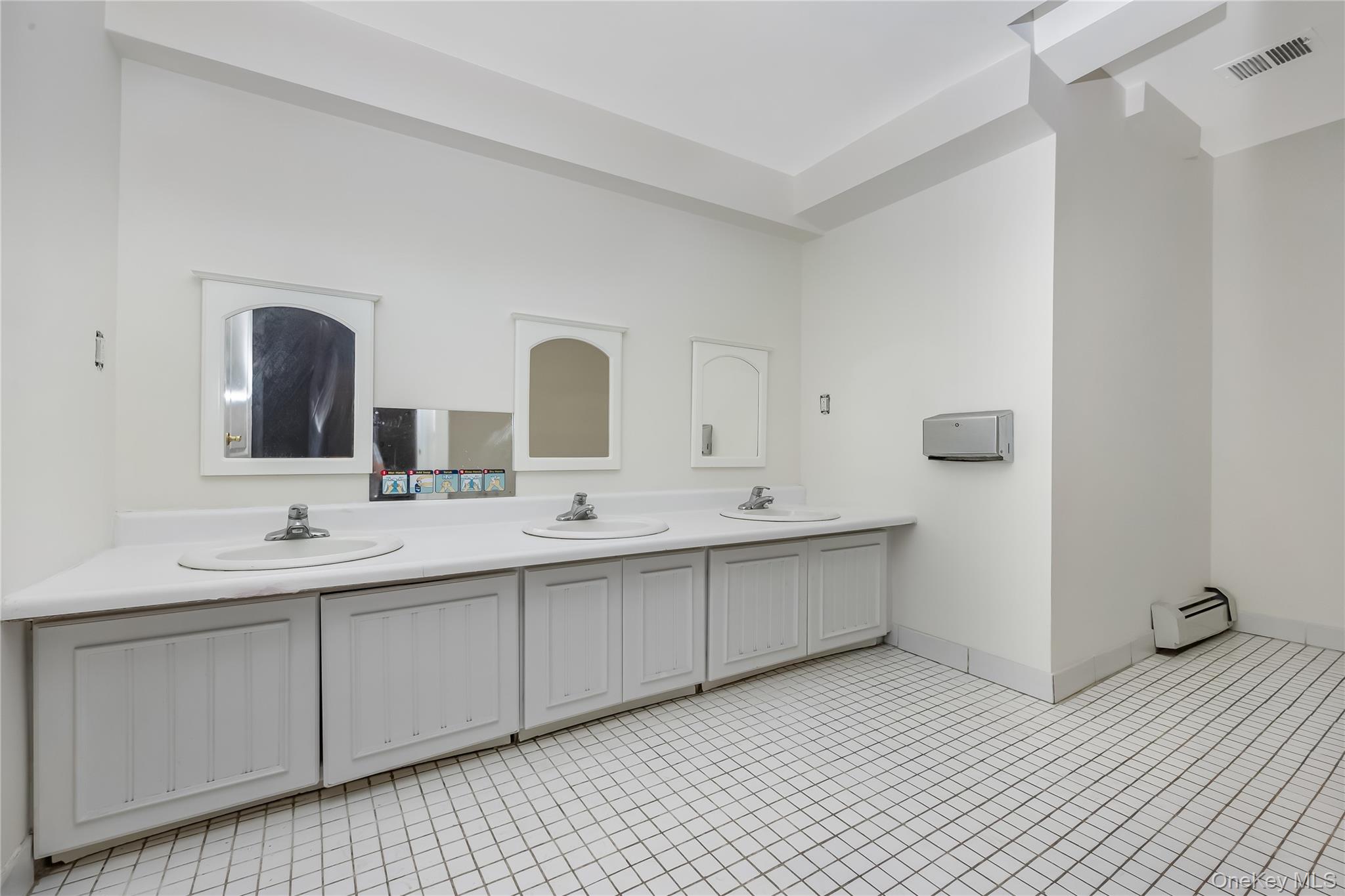 66-06 70th Street Unit: R5