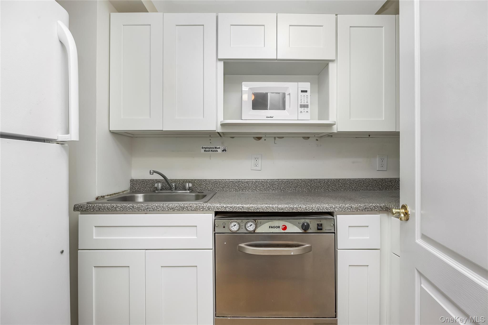 66-06 70th Street Unit: R5