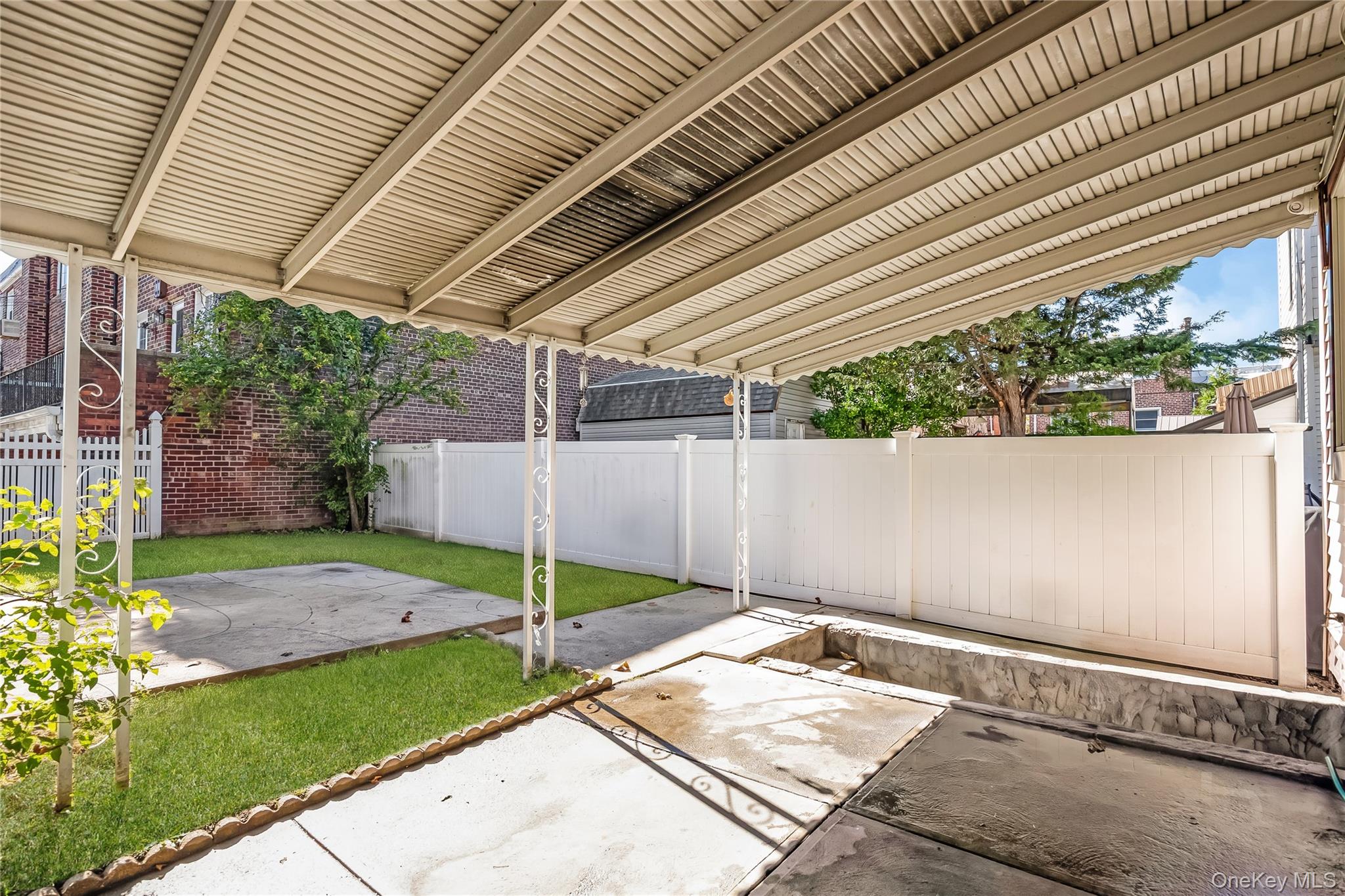 71-32 Caldwell Avenue