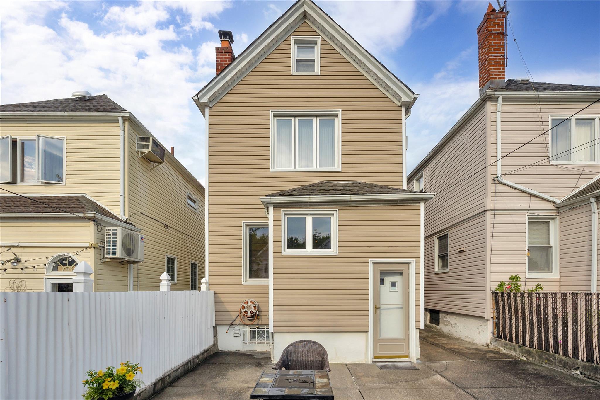 78-28 64 Place