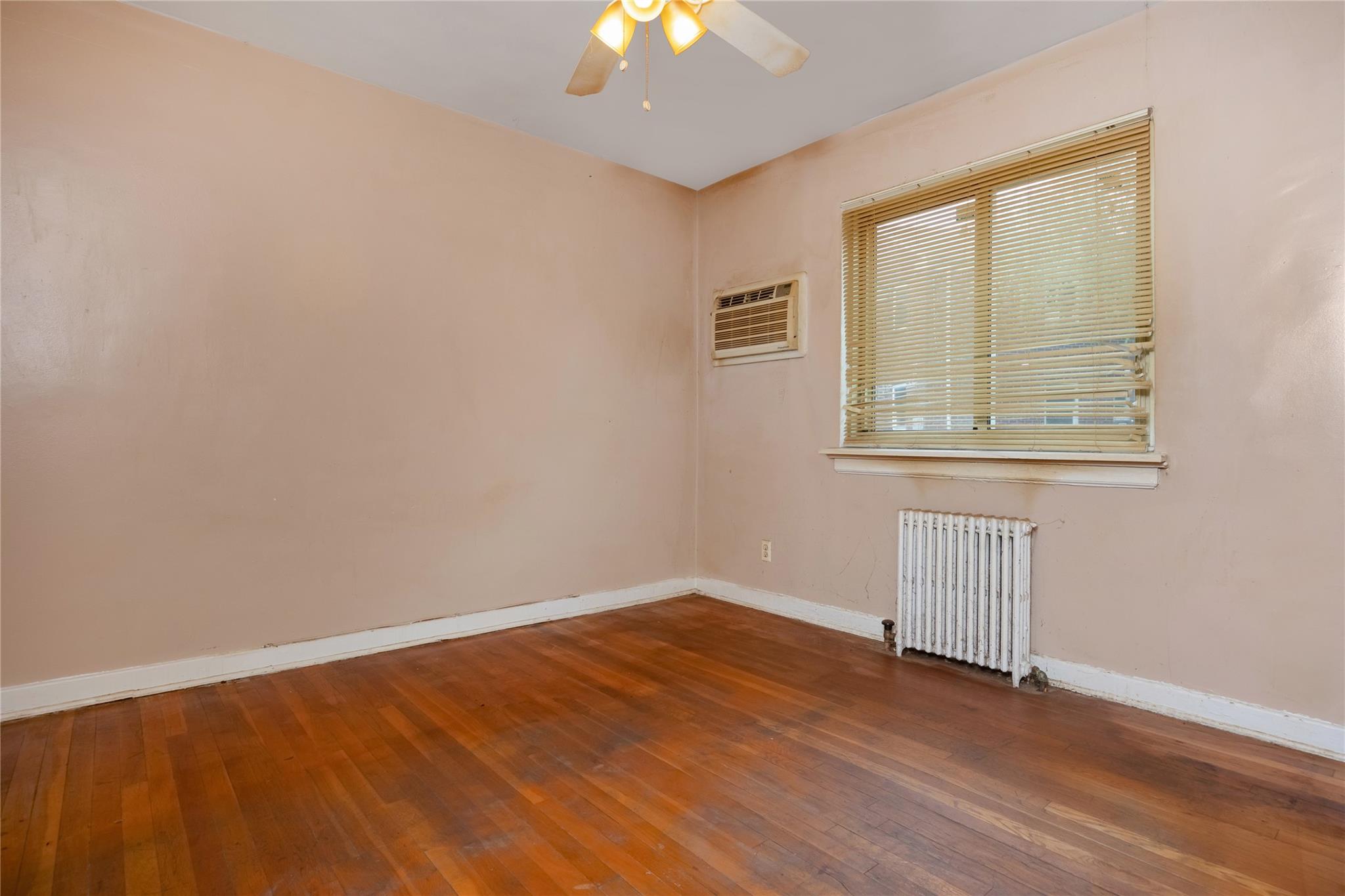 75-06A 255 Street Unit: A