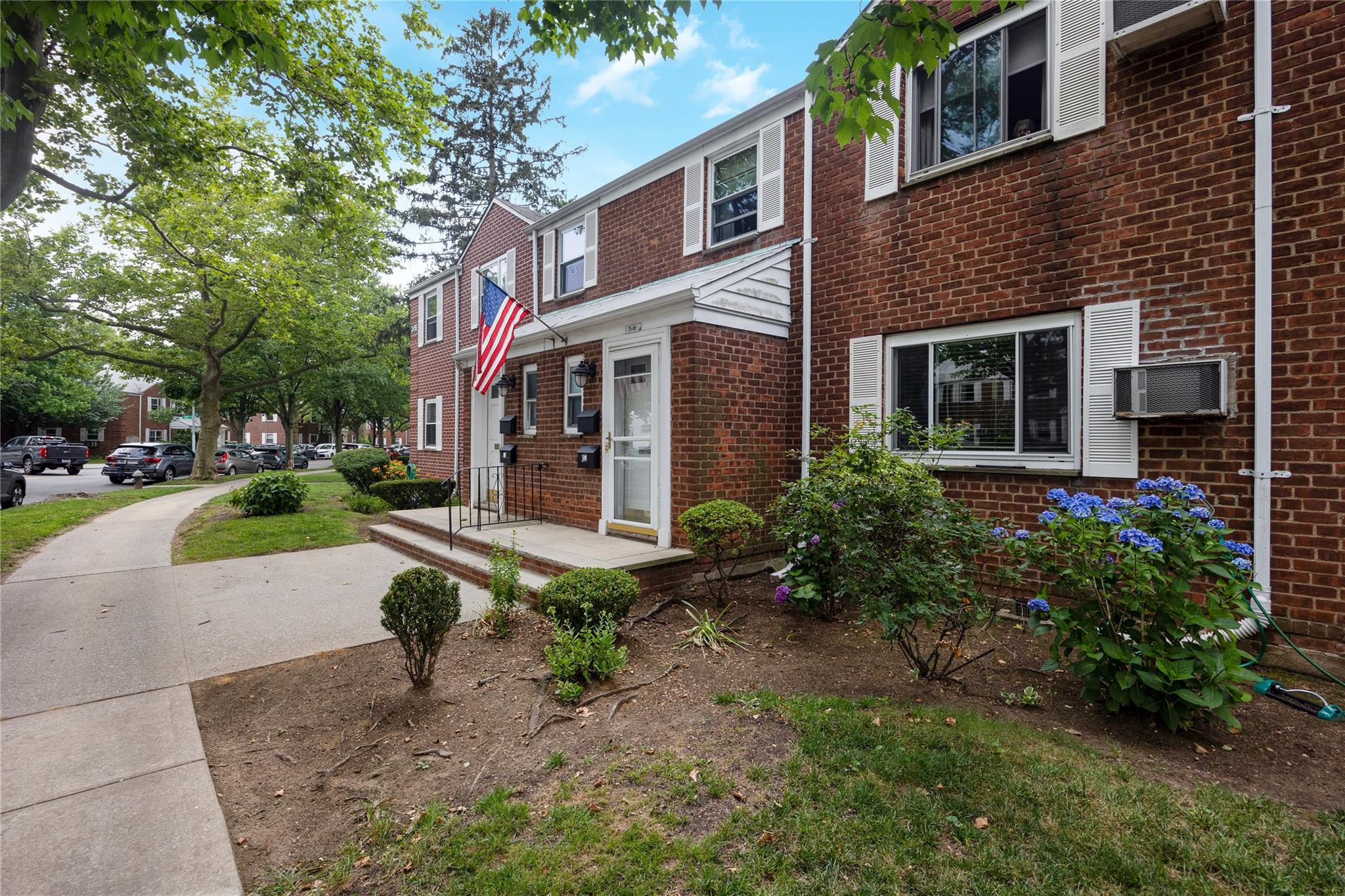 75-06A 255 Street Unit: A
