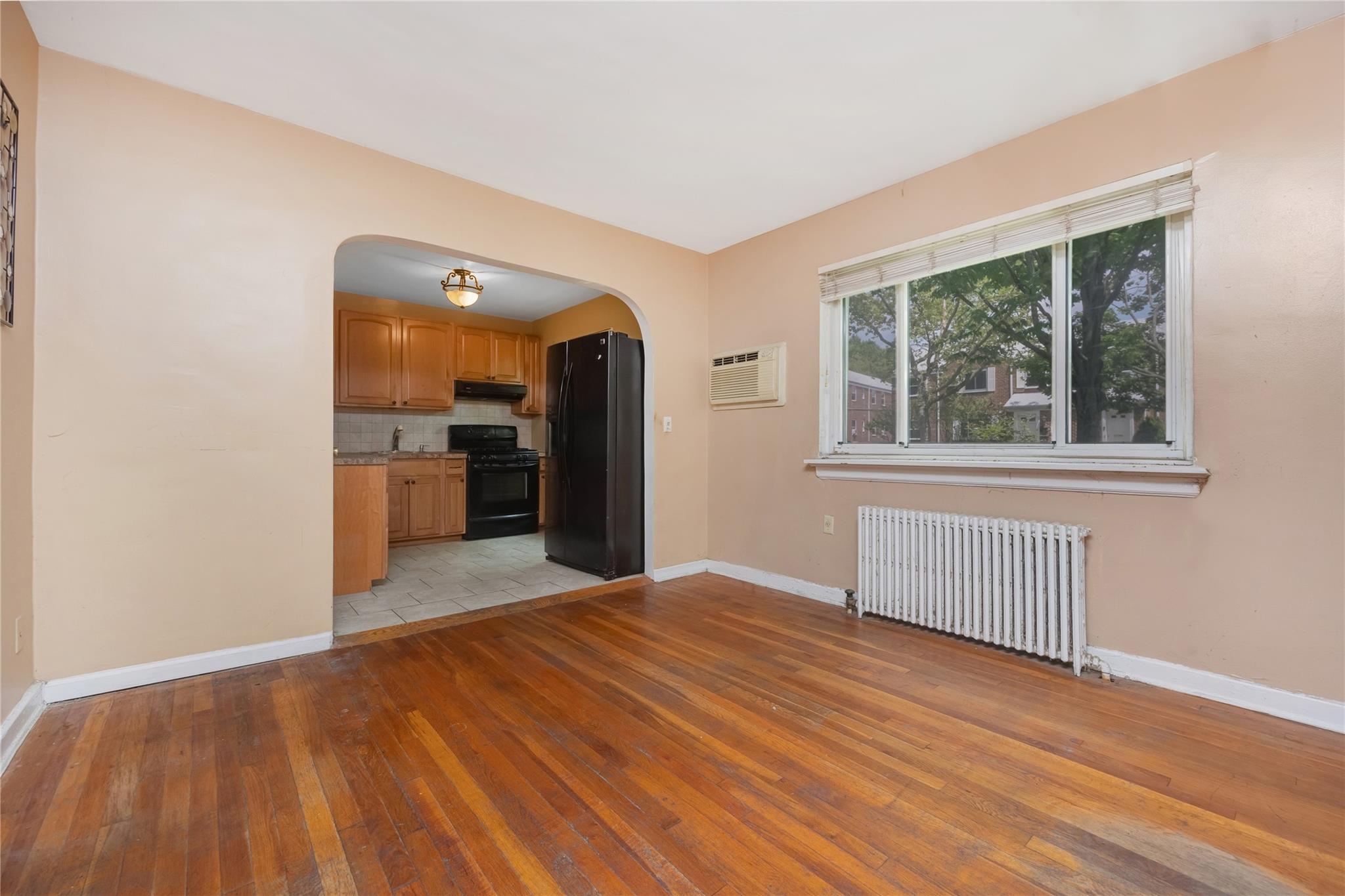 75-06A 255 Street Unit: A