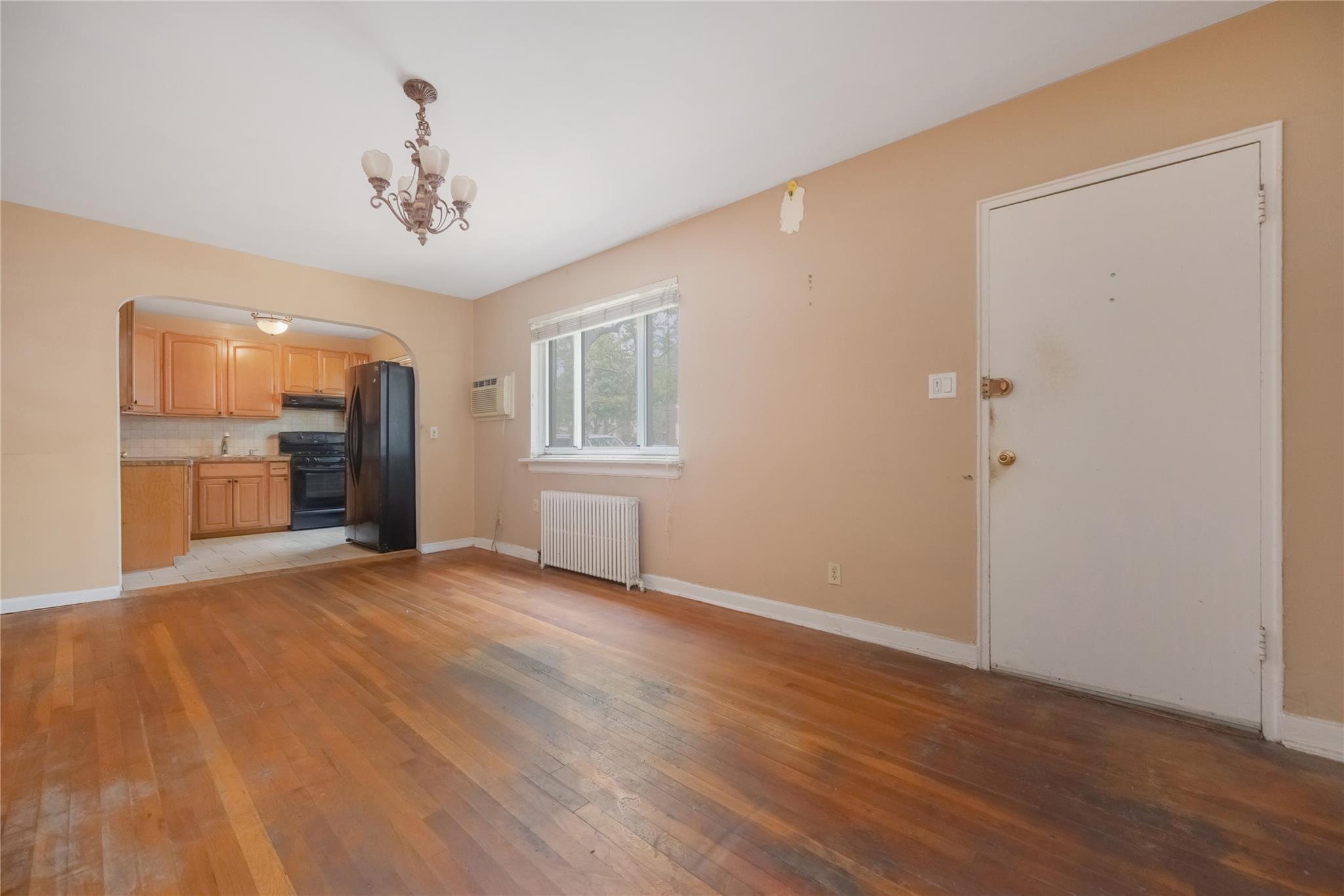 75-06A 255 Street Unit: A