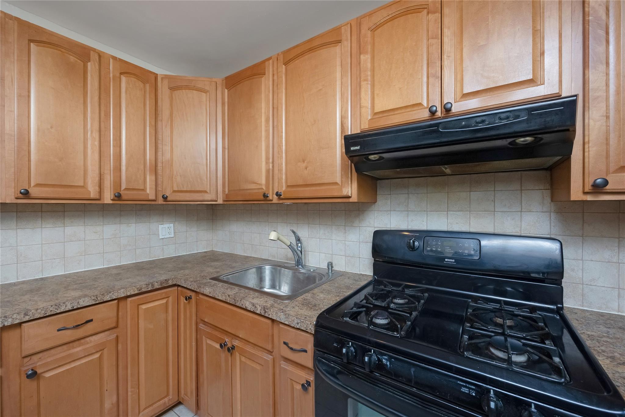 75-06A 255 Street Unit: A
