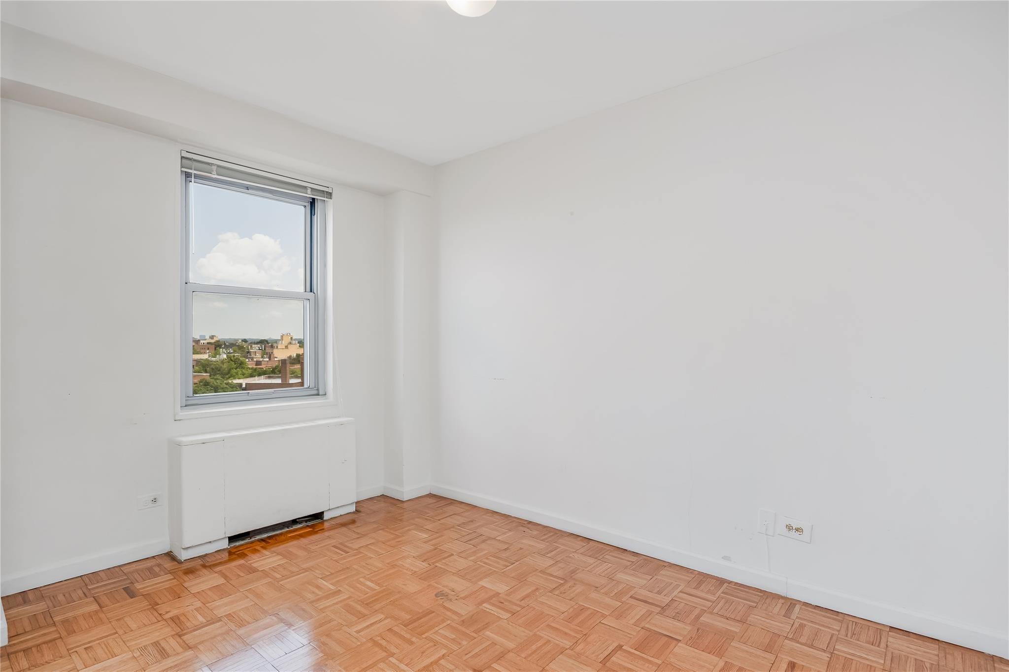 85-15 Main Street Unit: 12I
