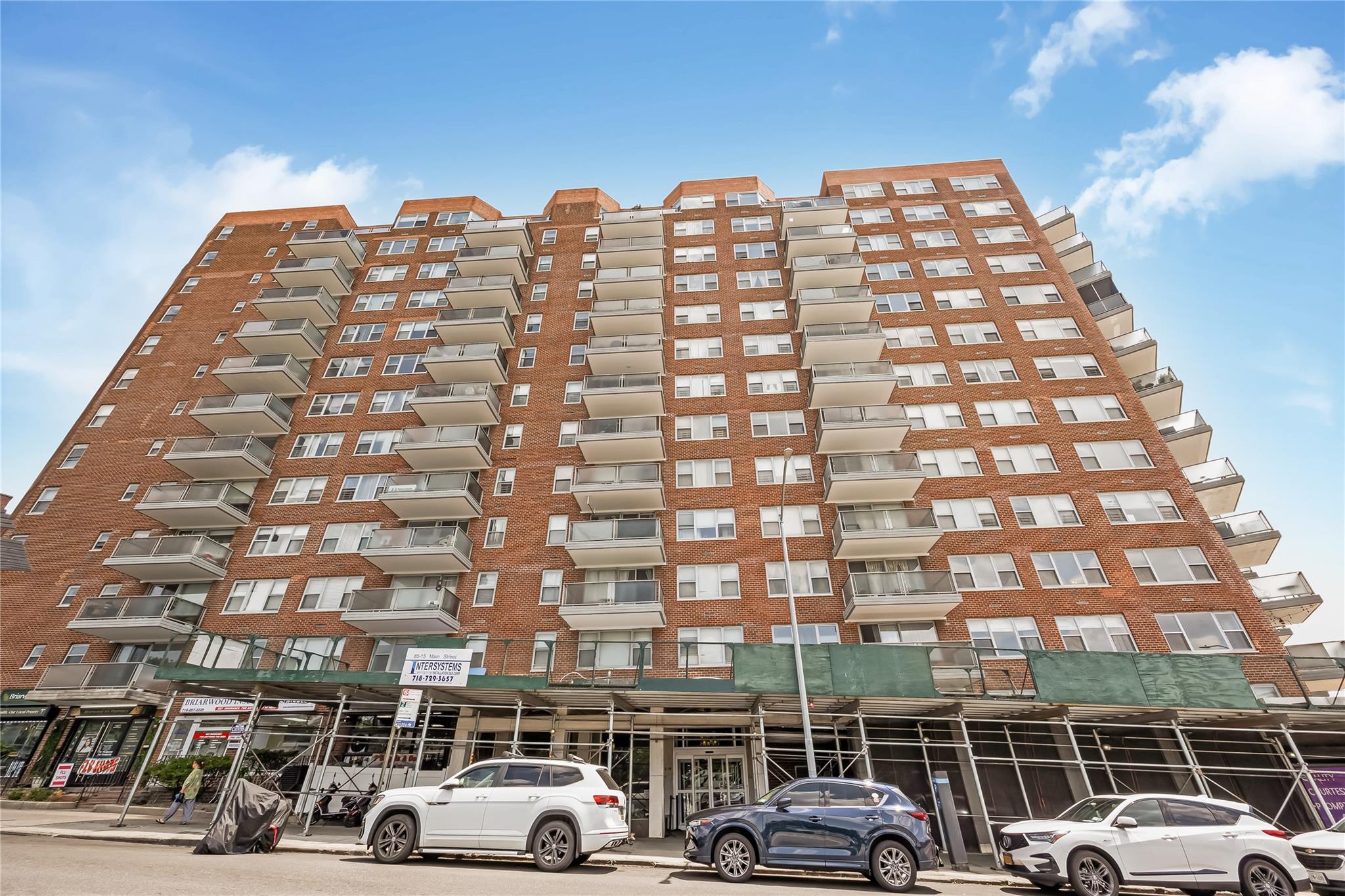 85-15 Main Street Unit: 12I