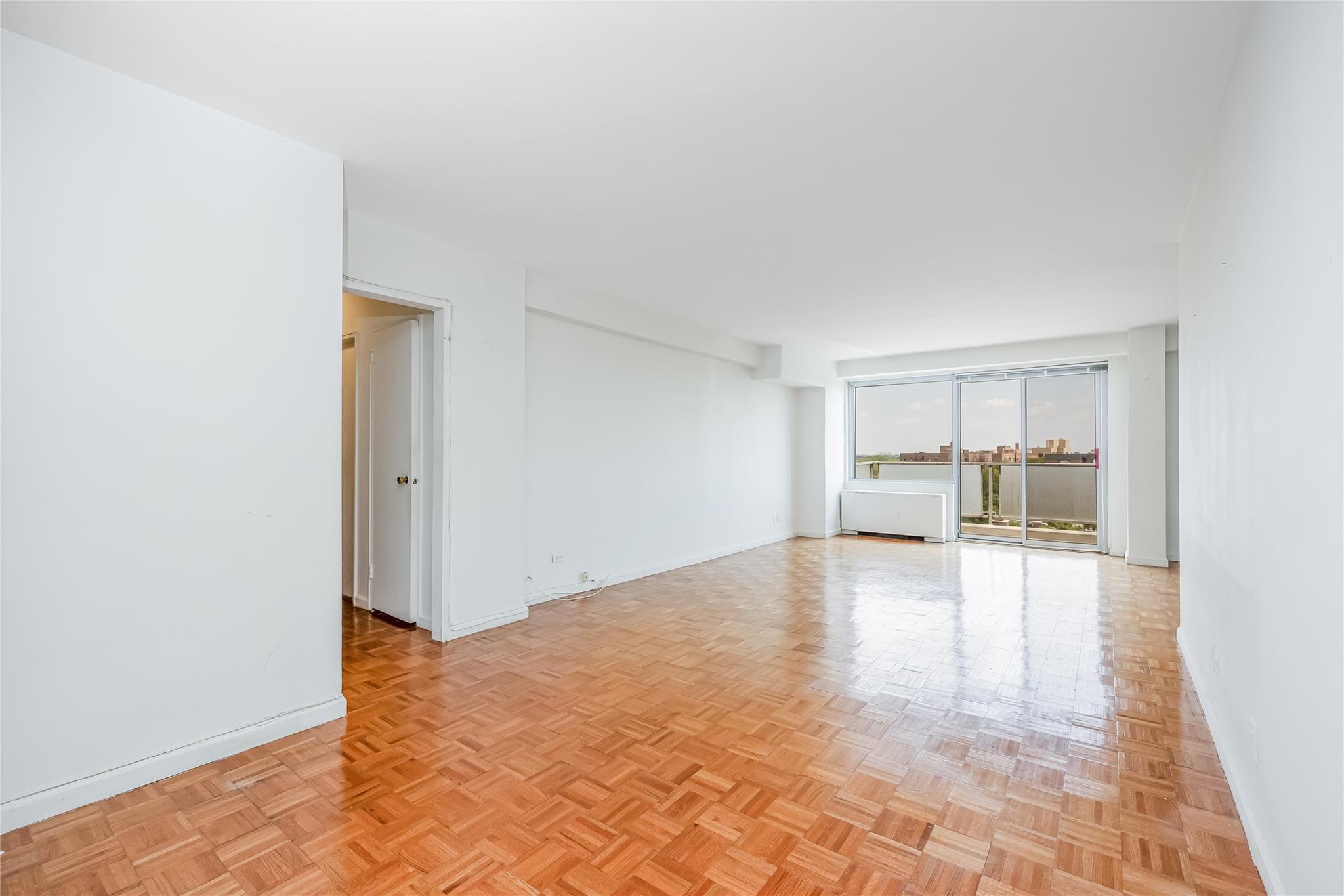 85-15 Main Street Unit: 12I