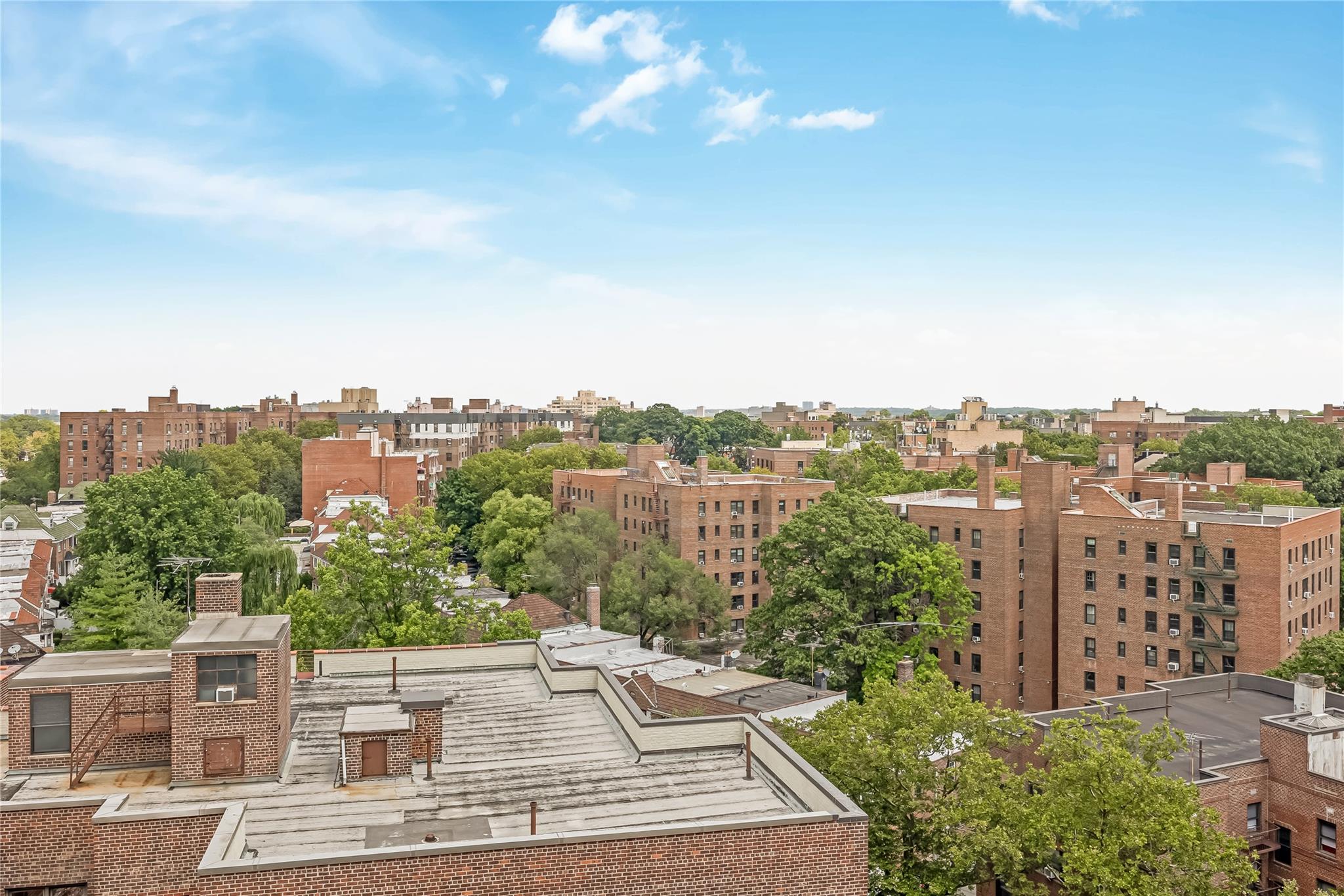 85-15 Main Street Unit: 12I