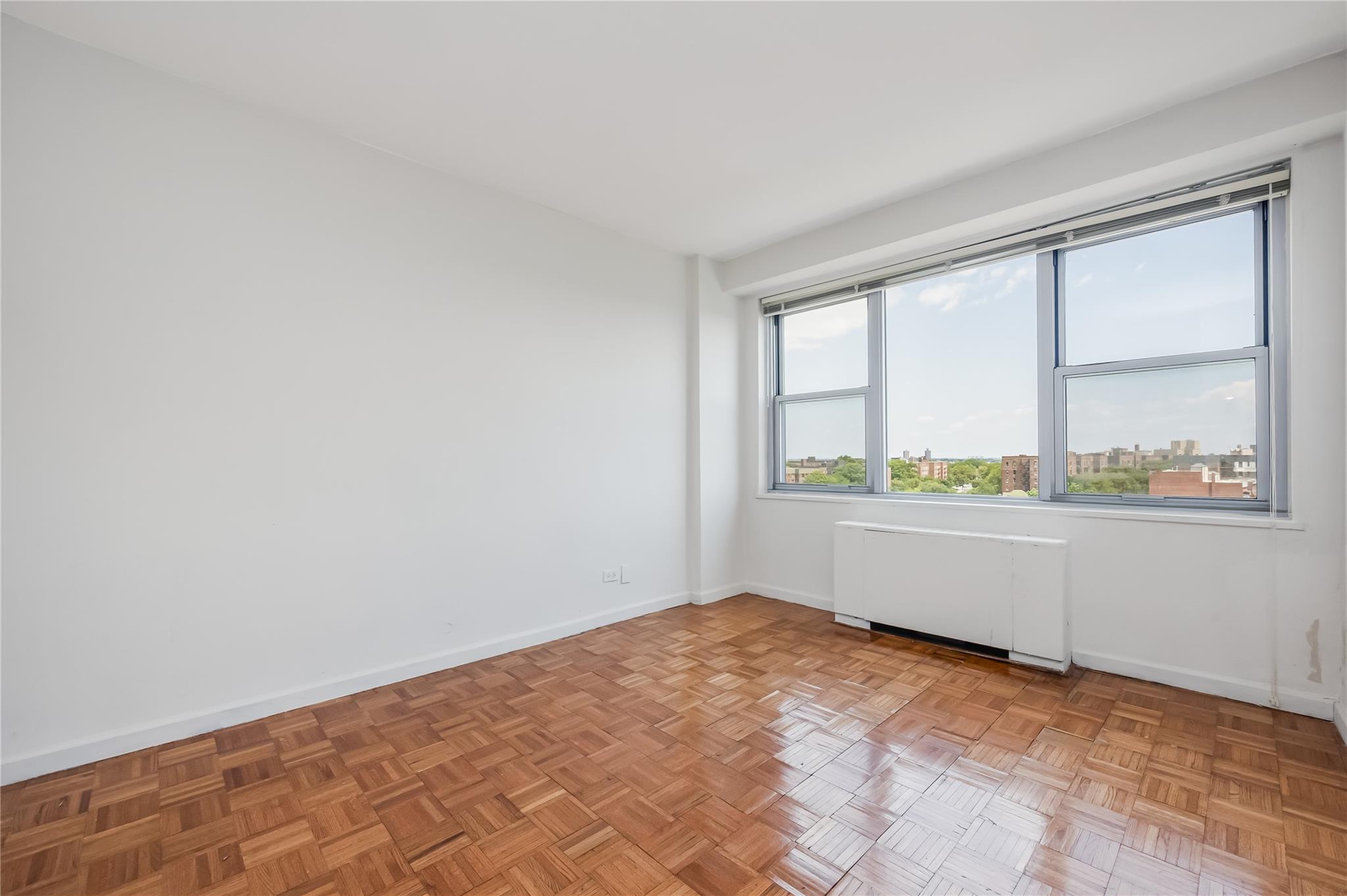 85-15 Main Street Unit: 12I