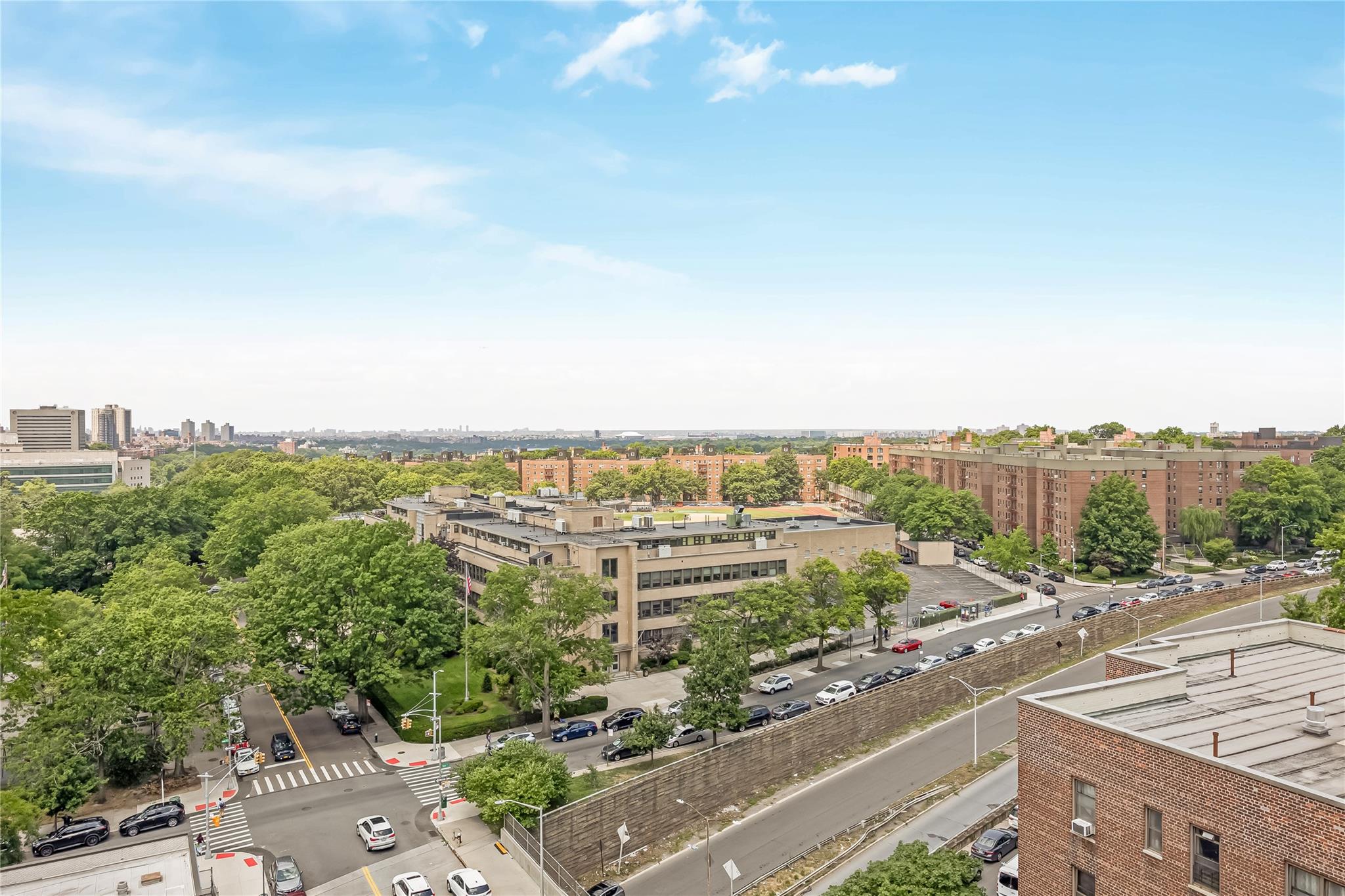 85-15 Main Street Unit: 12I
