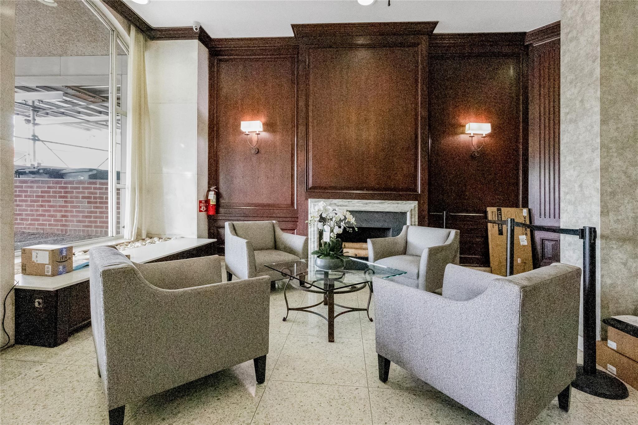 85-15 Main Street Unit: 12I