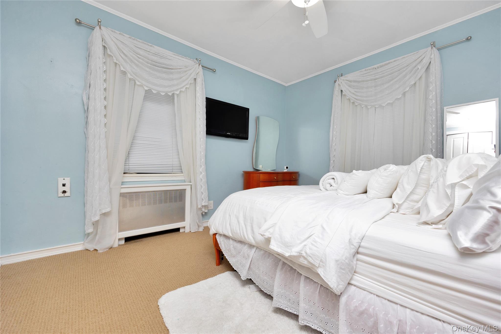 32-42 91st Street Unit: 401