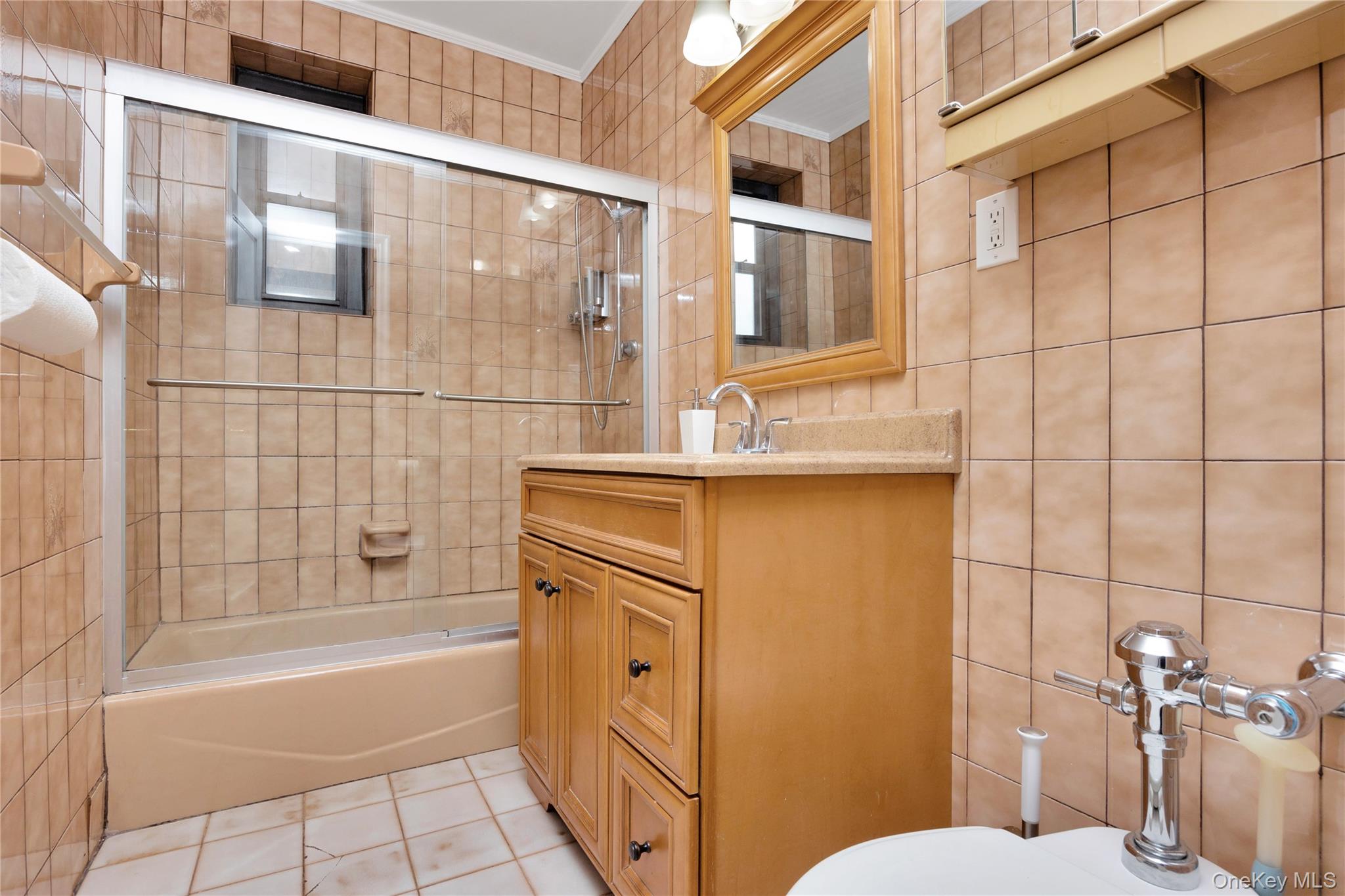 32-42 91st Street Unit: 401