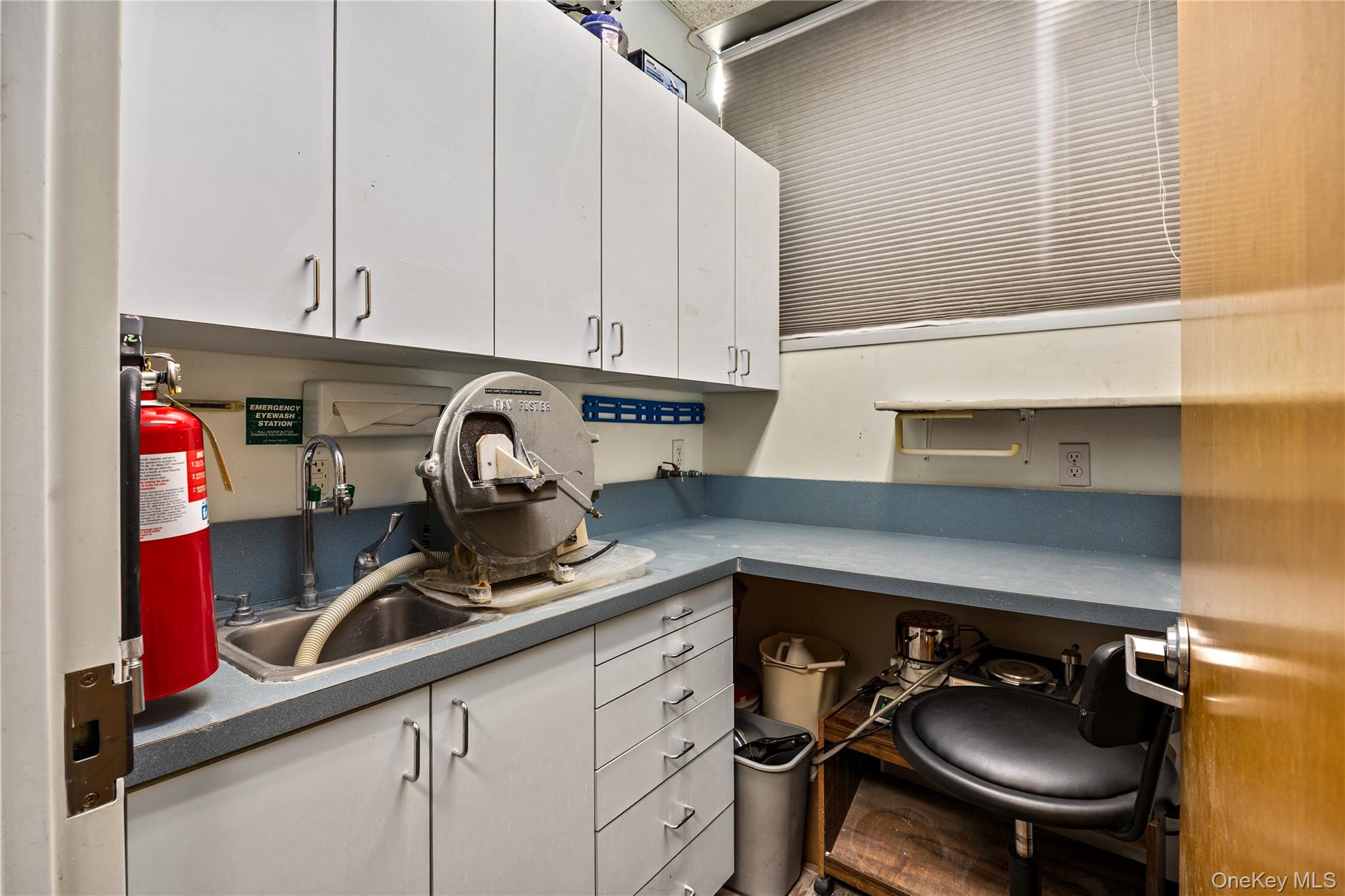 1171 Old Country Road Unit: 104