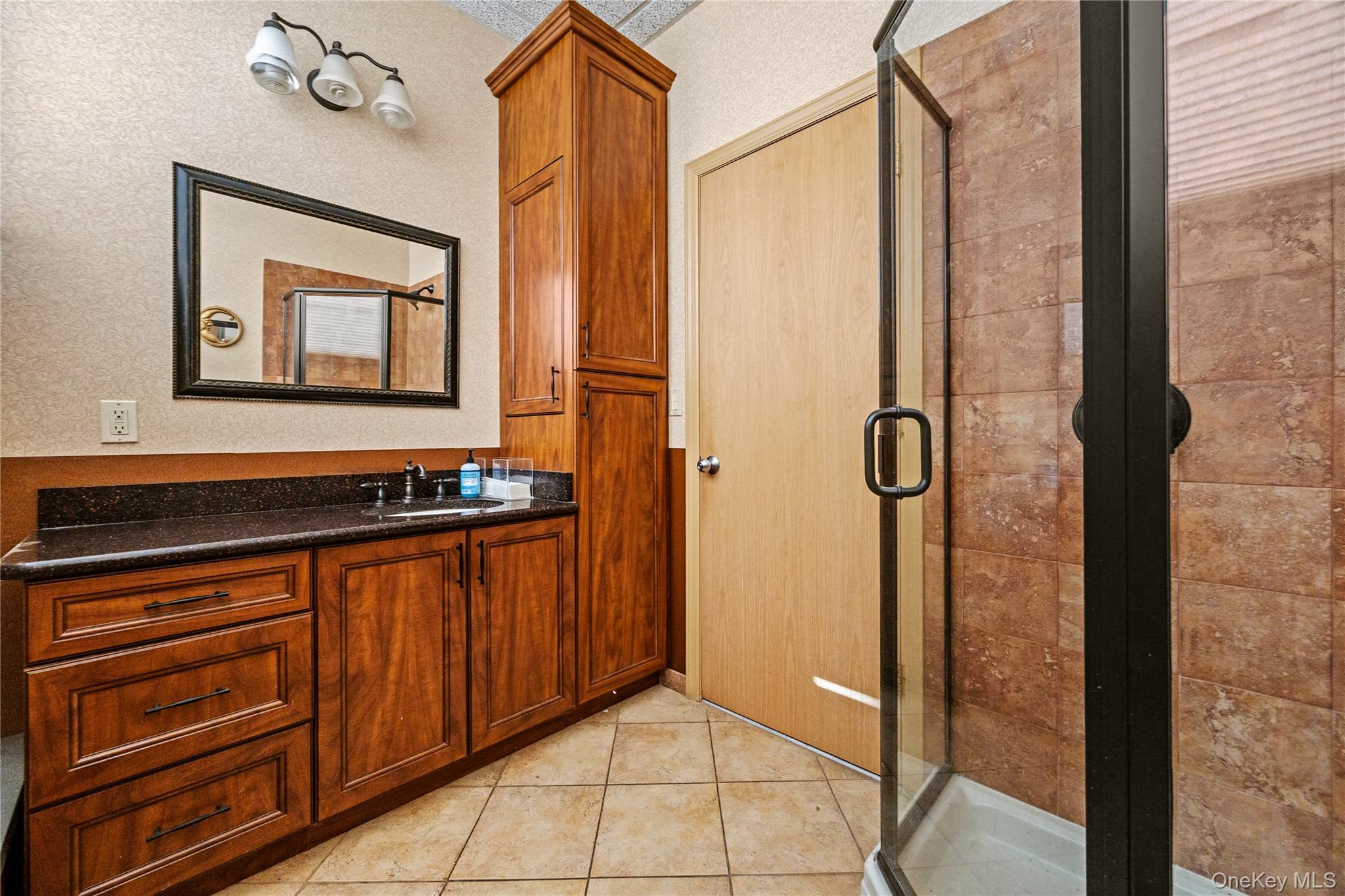 1171 Old Country Road Unit: 104