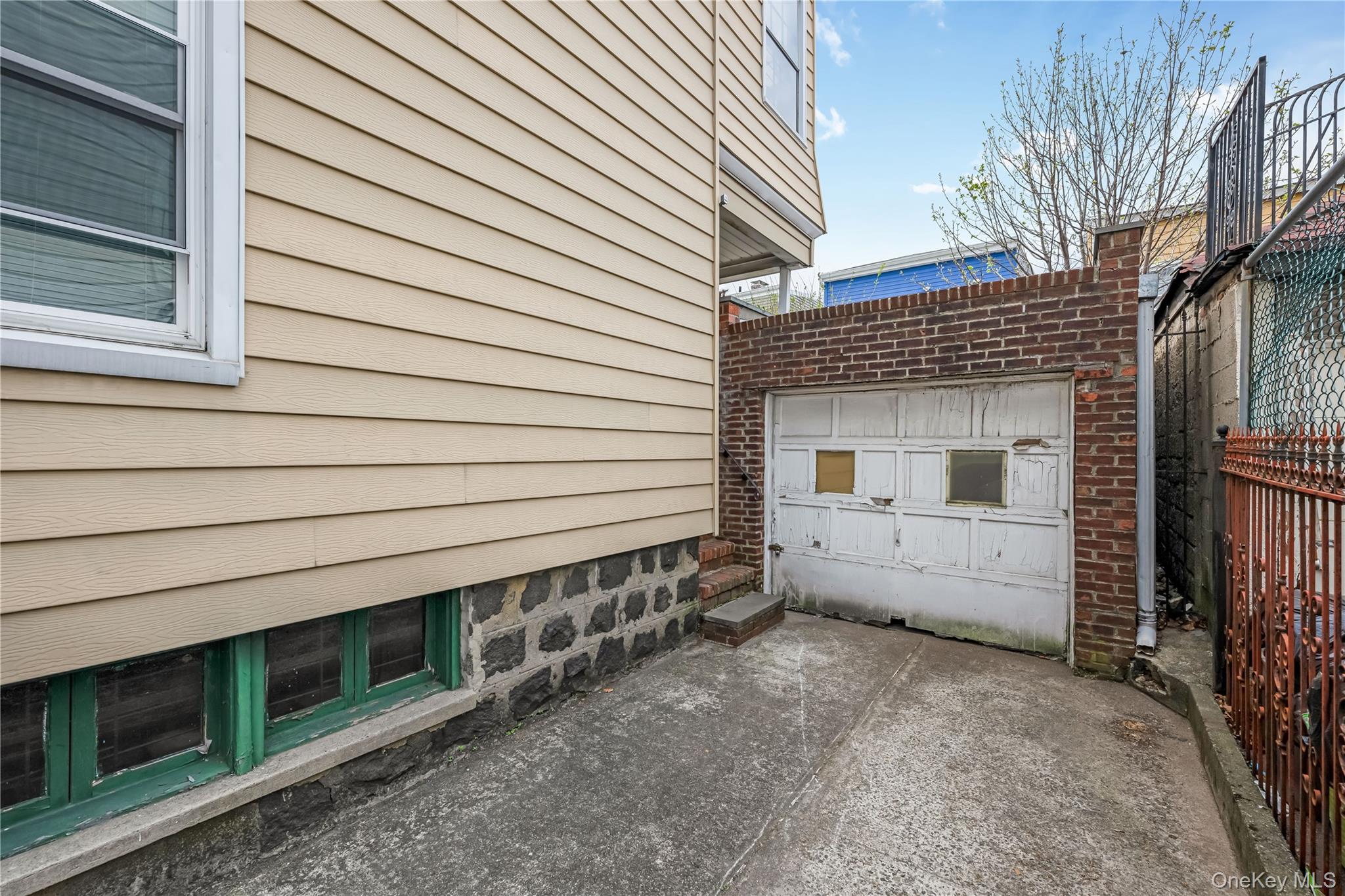 34-22 98th Street