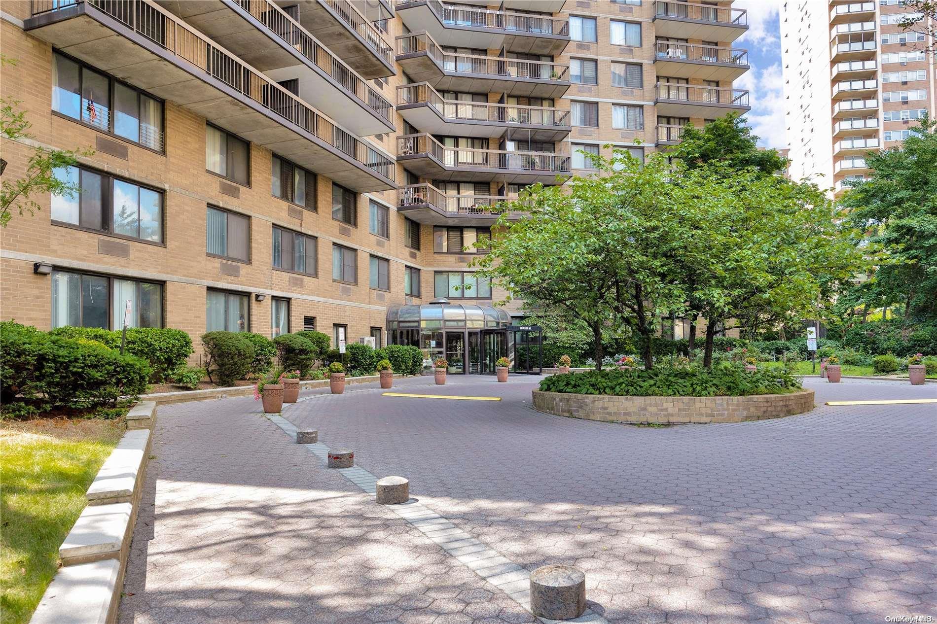 138-35 Elder Avenue Unit: 19G
