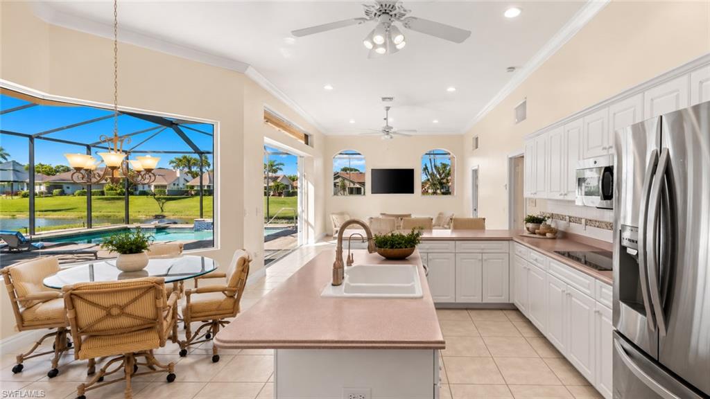 9797 Alhambra LN