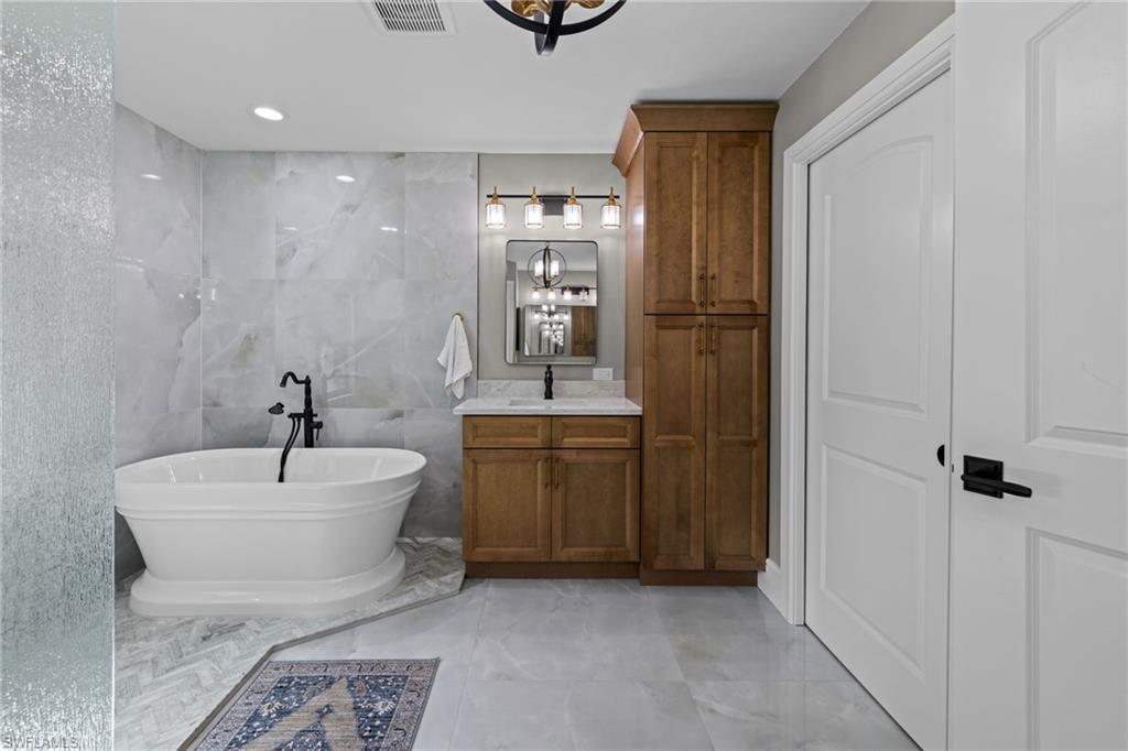 14590 Indigo Lakes CIR