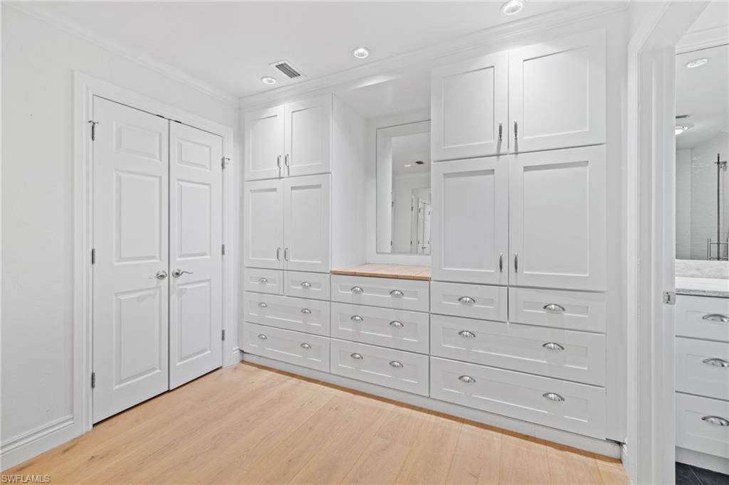 9715 Winchester Wood