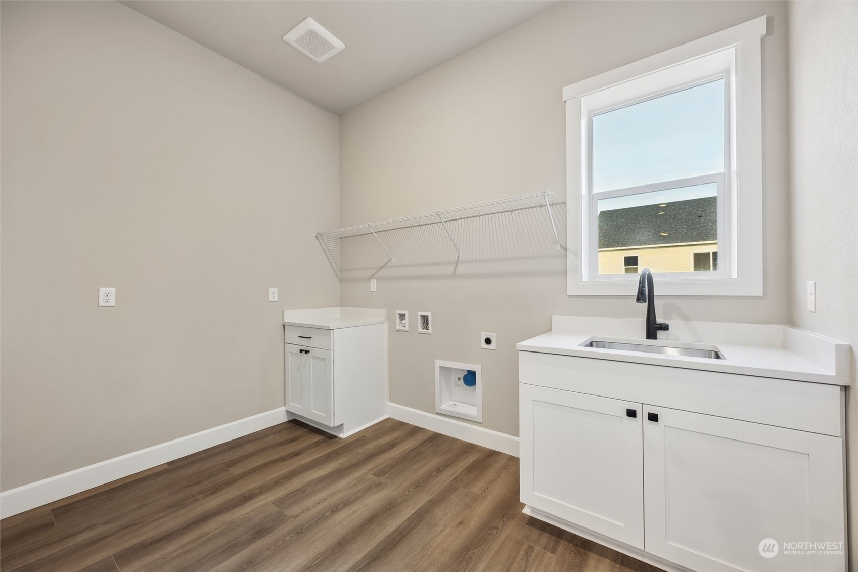 10311 132nd Avenue NE Unit: 9
