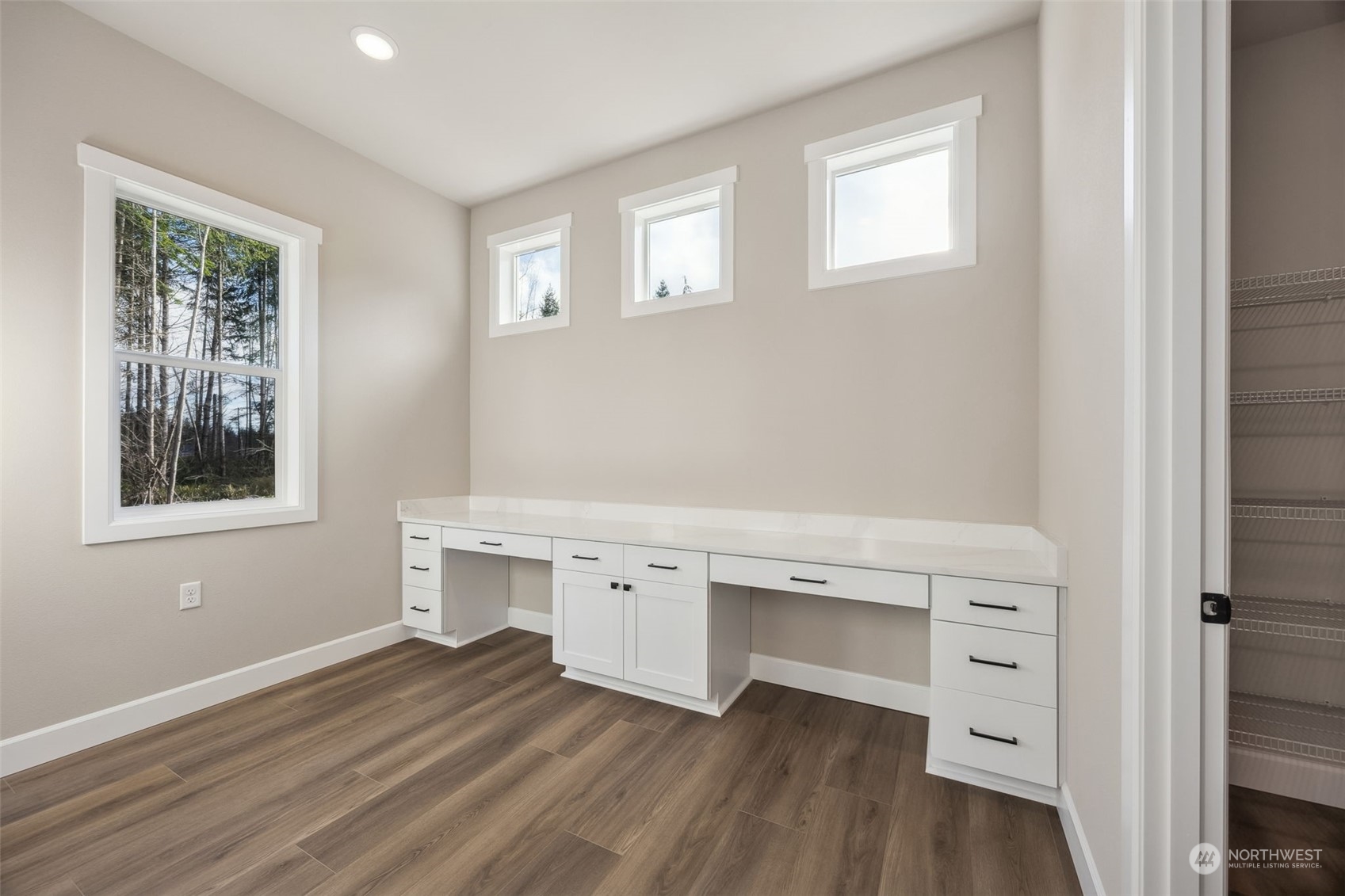 10311 132nd Avenue NE Unit: 9
