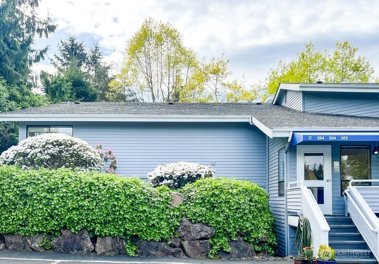 1224 6th Avenue S Unit: C305