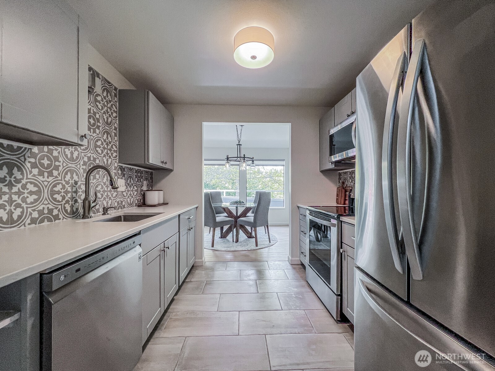 1224 6th Avenue S Unit: C305