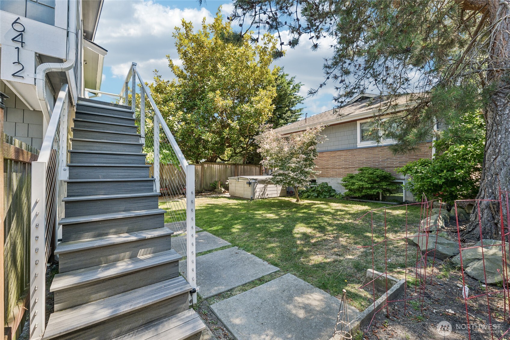 6412 SW Hinds Street