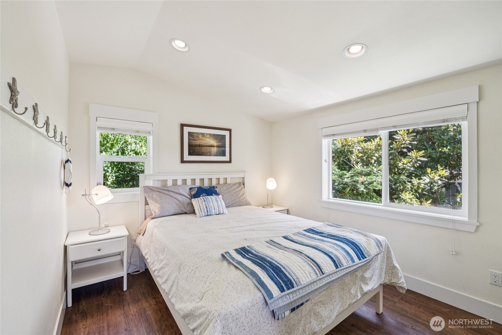 6412 SW Hinds Street