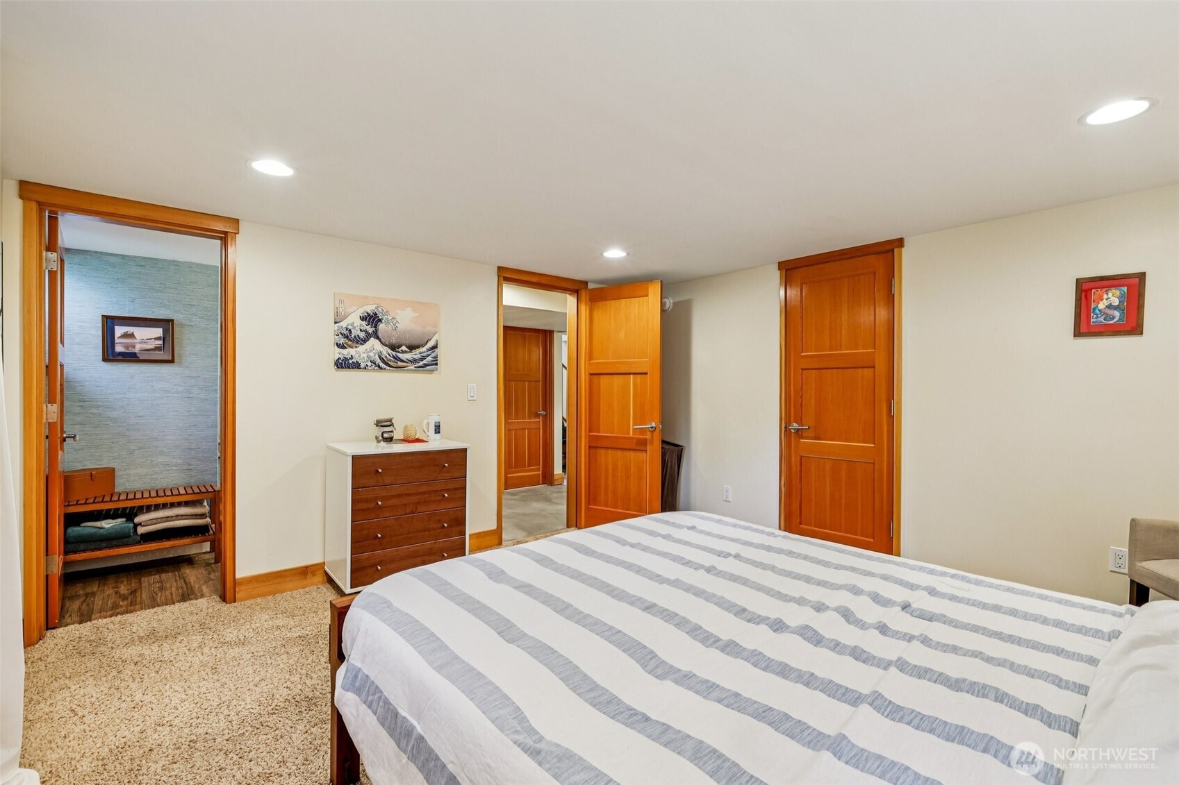 6412 SW Hinds Street