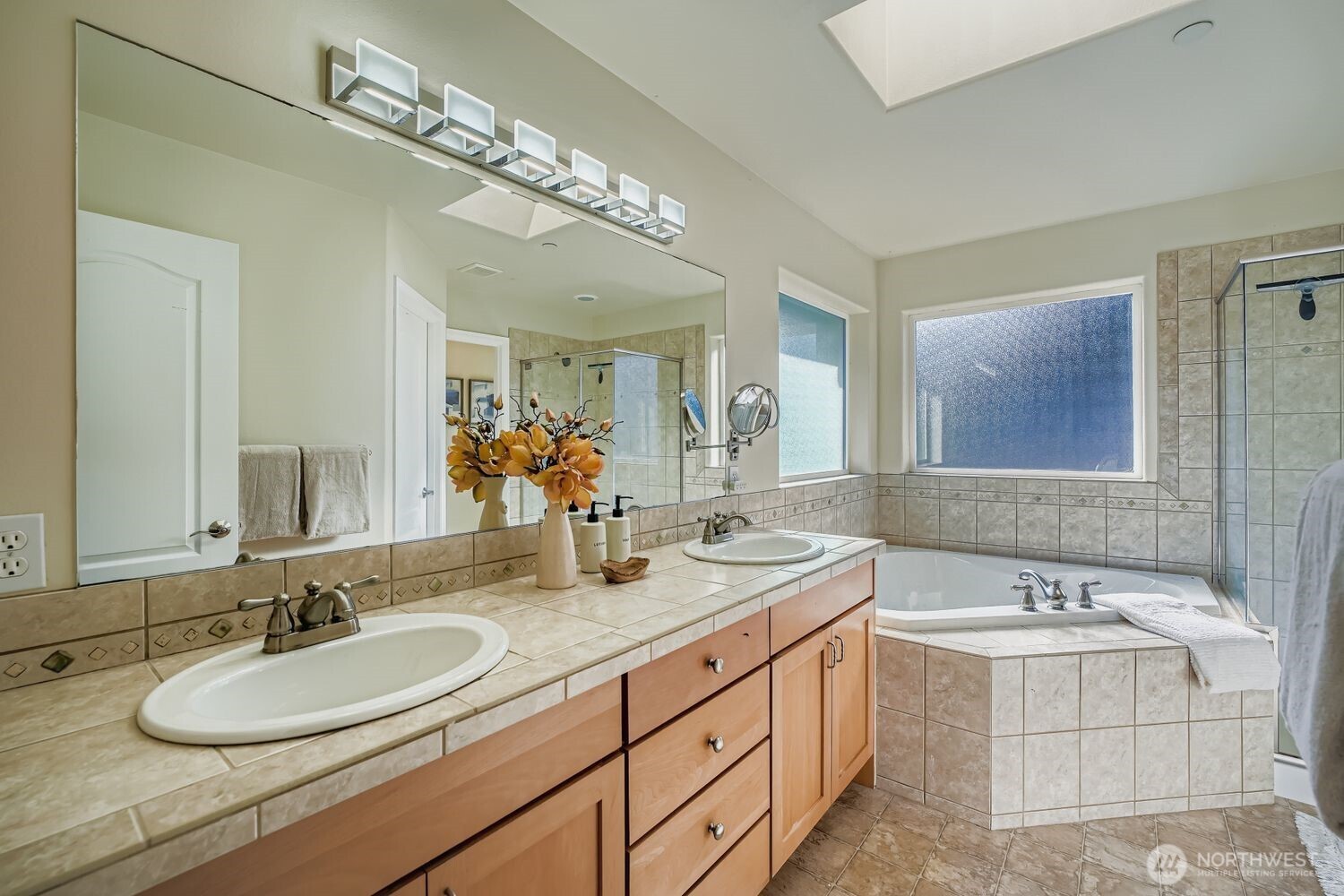 2233 SW 104th Street