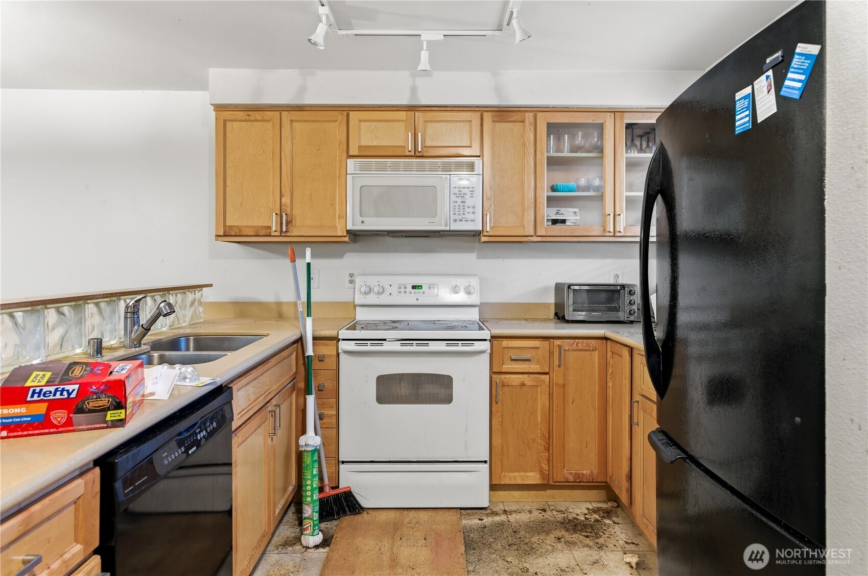 22906 Edmonds Way Unit: 10