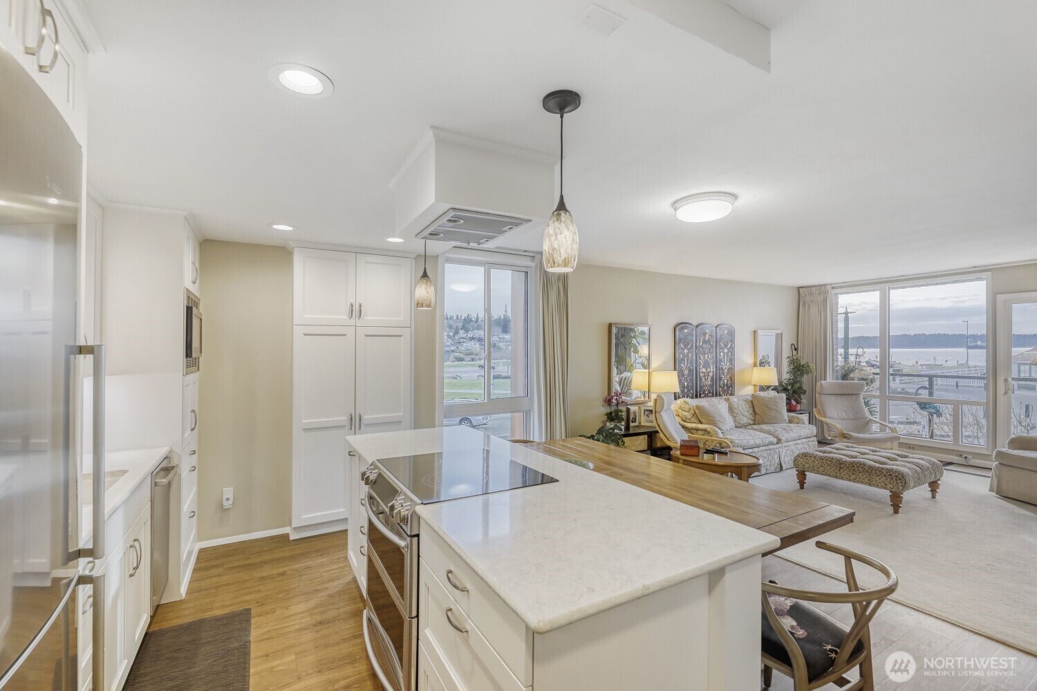 610 Front Street Unit: 201