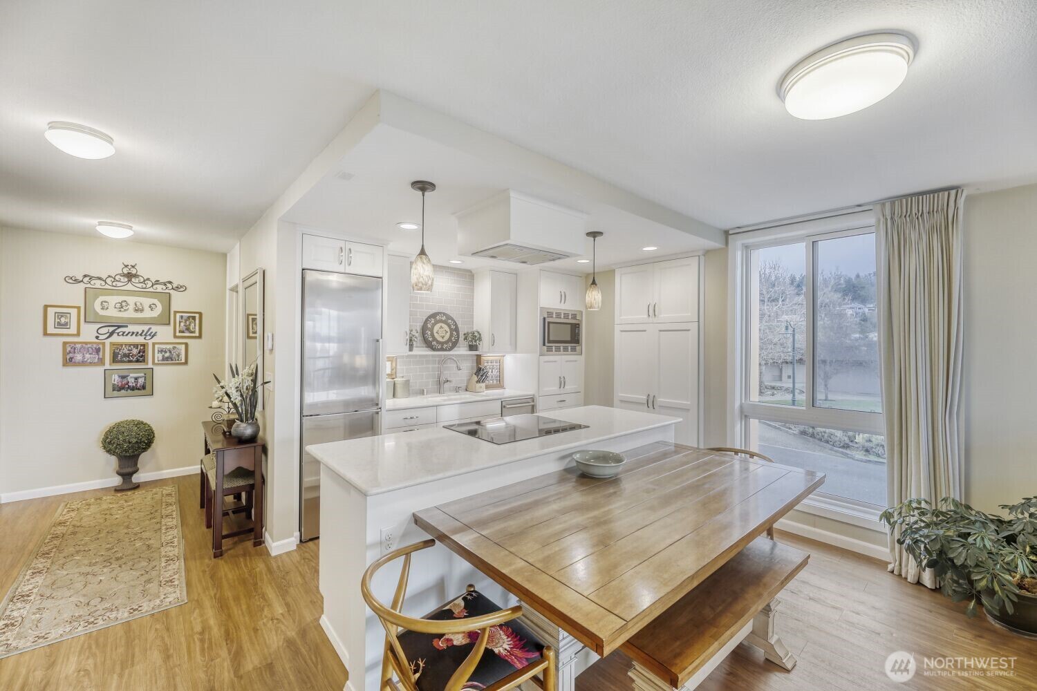 610 Front Street Unit: 201