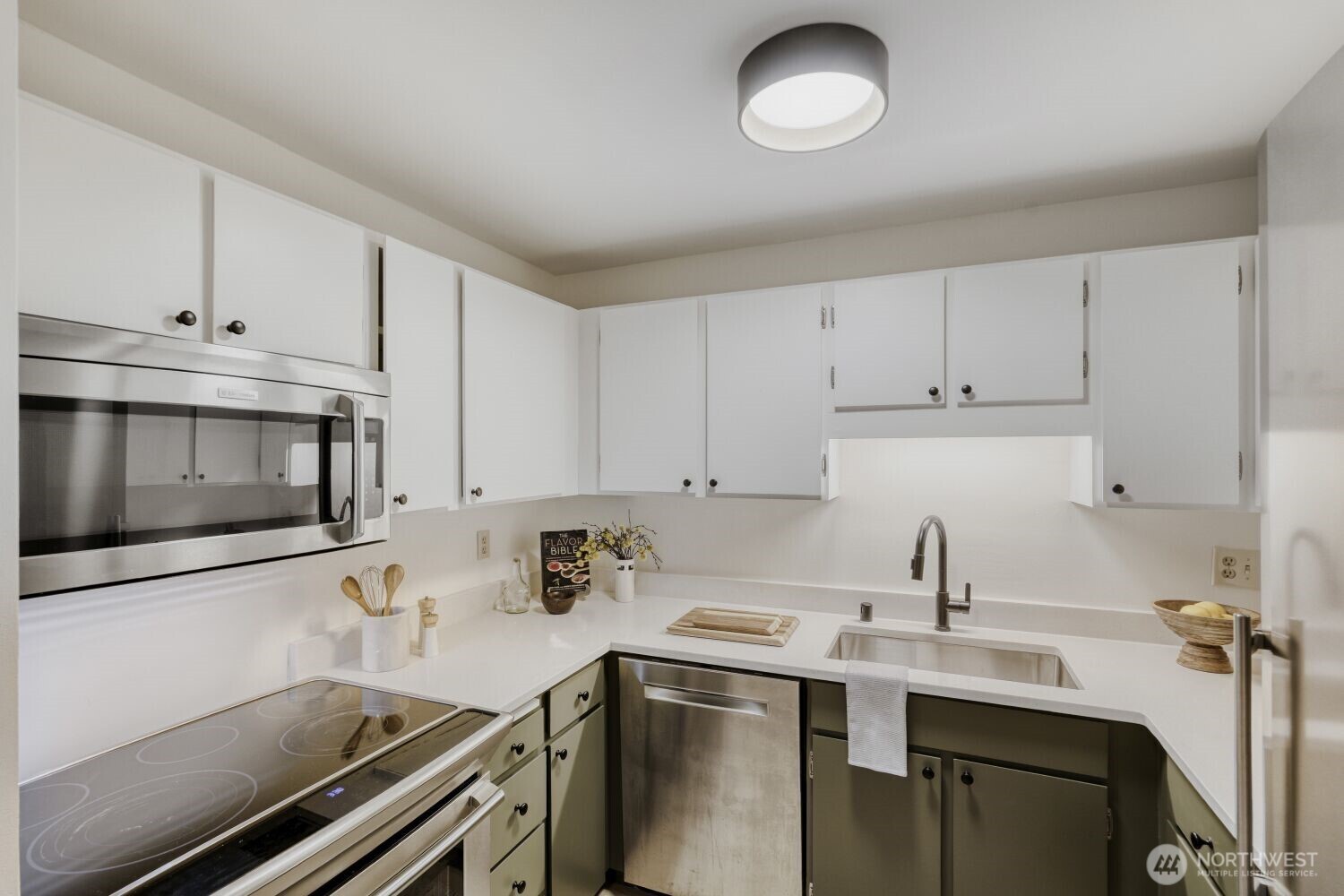 2501 Canterbury Lane E Unit: 215