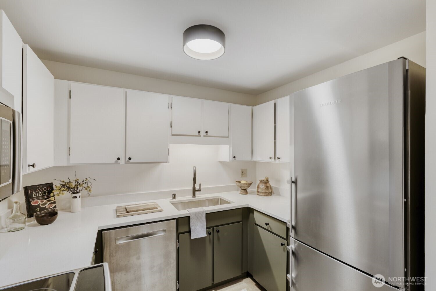 2501 Canterbury Lane E Unit: 215