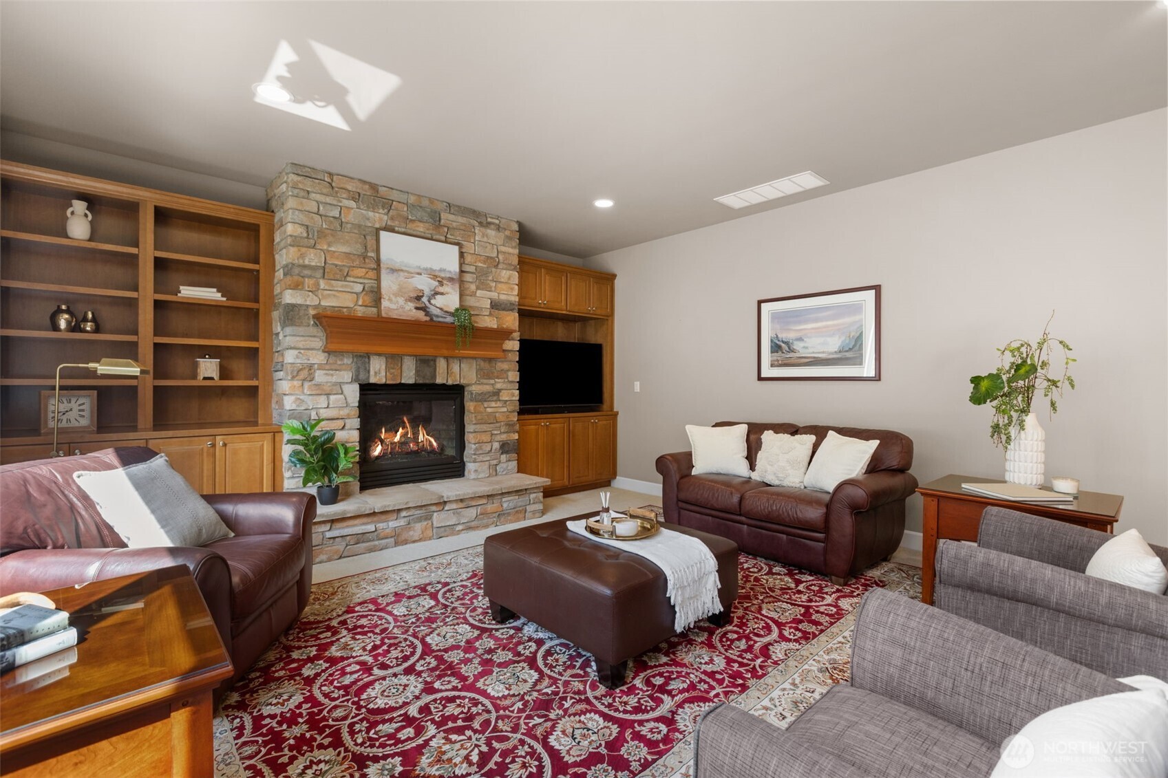 2759 NW Pine Cone Place