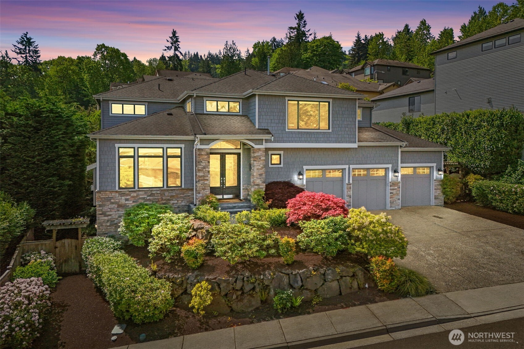 2759 NW Pine Cone Place