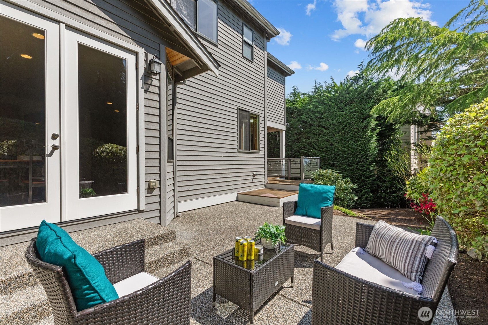 2759 NW Pine Cone Place